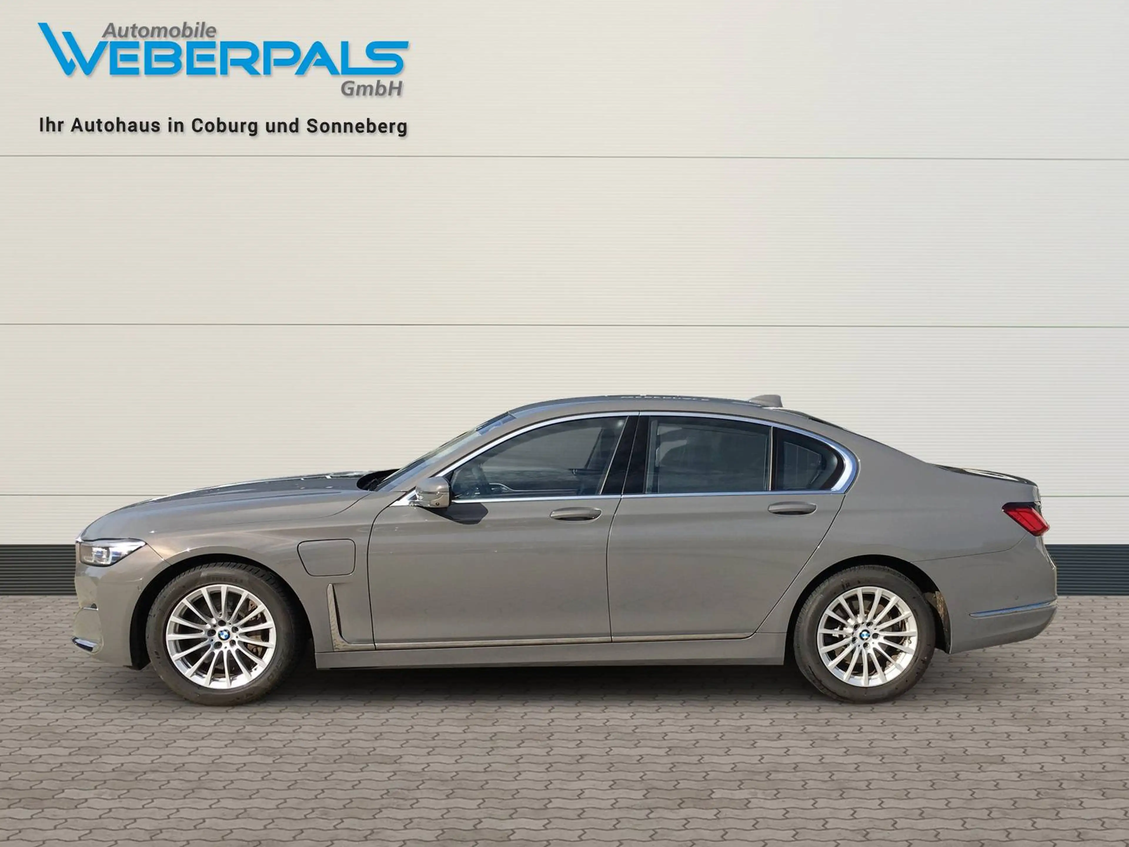 BMW 745 745e-LASERLIGHT-CONNECTED-PRO-ASSISTANT-PRO — photo 10
