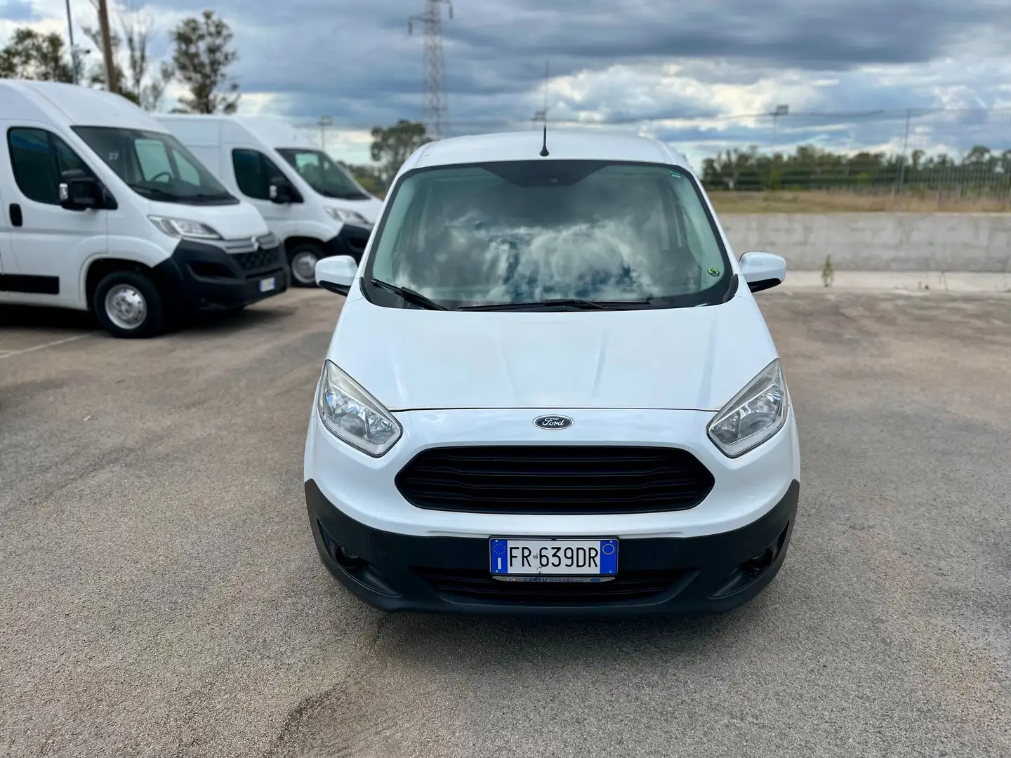 Ford Transit Courier 1.5 diesel 75 Cv Furgone Bianco - 2