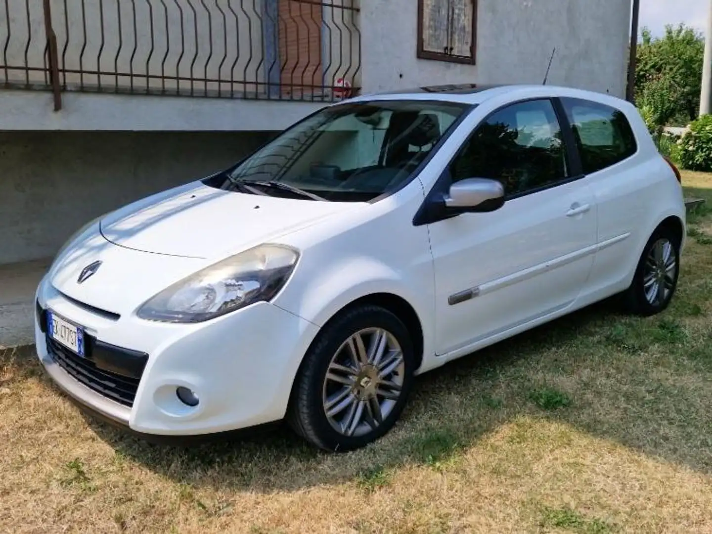 Renault Clio 3p 1.5 dci Live! 90cv Blanc - 1