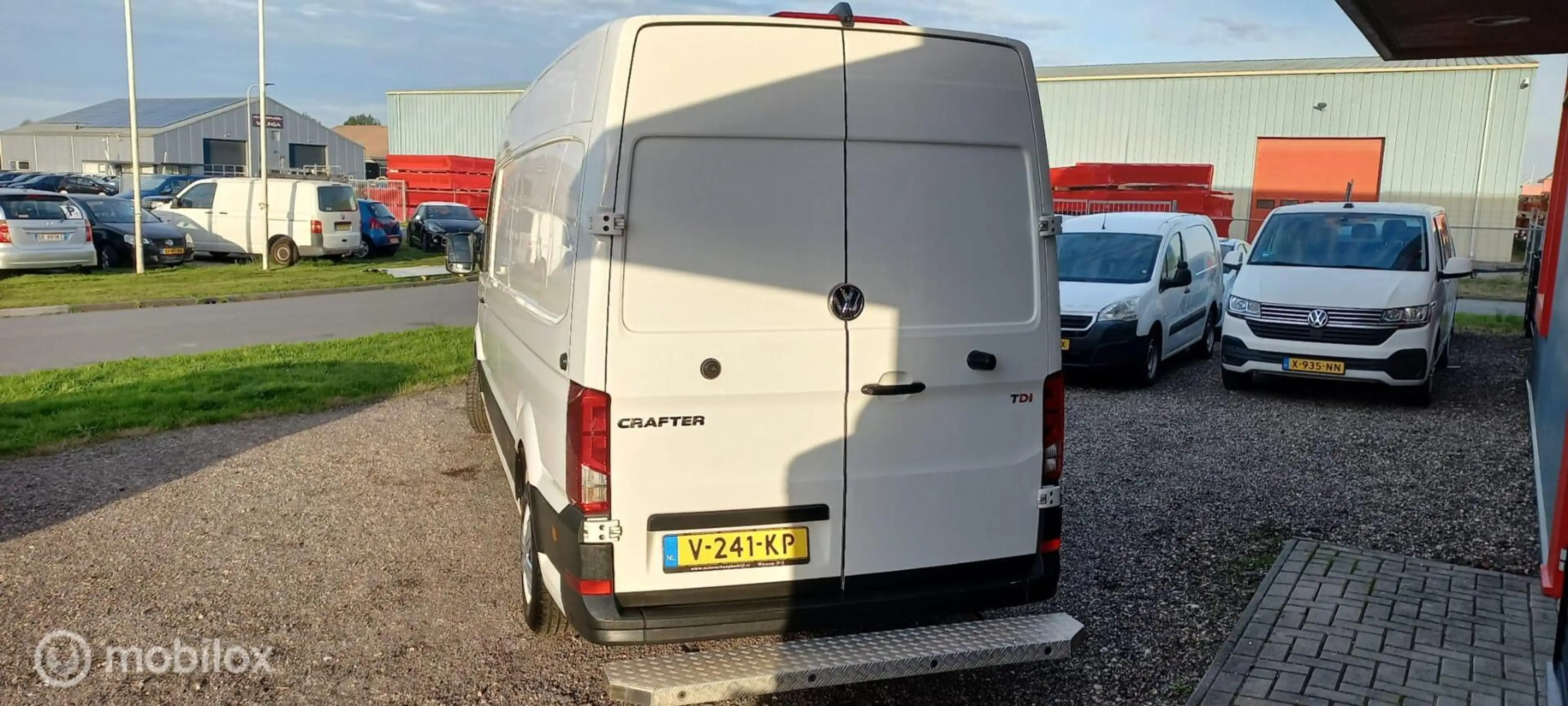 Volkswagen Crafter Bestel 35 2.0 TDI L4H3 — photo 4