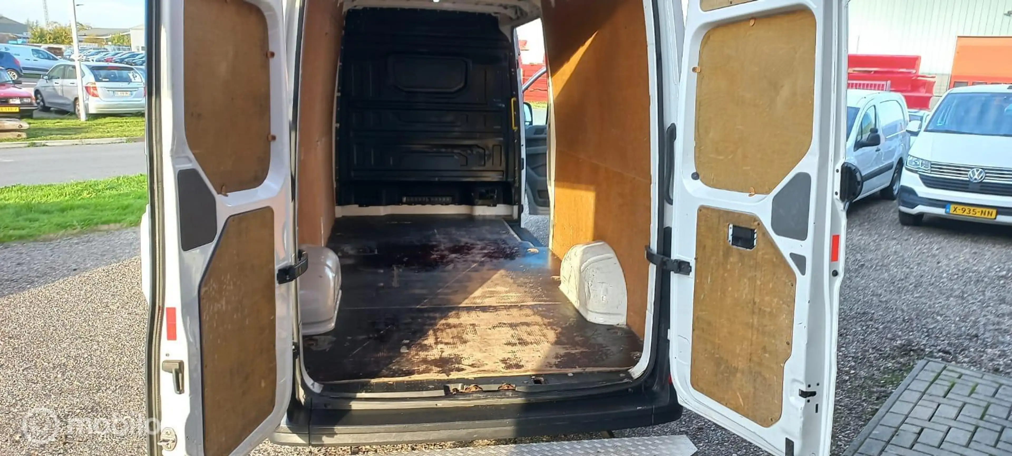Volkswagen Crafter Bestel 35 2.0 TDI L4H3 — photo 10