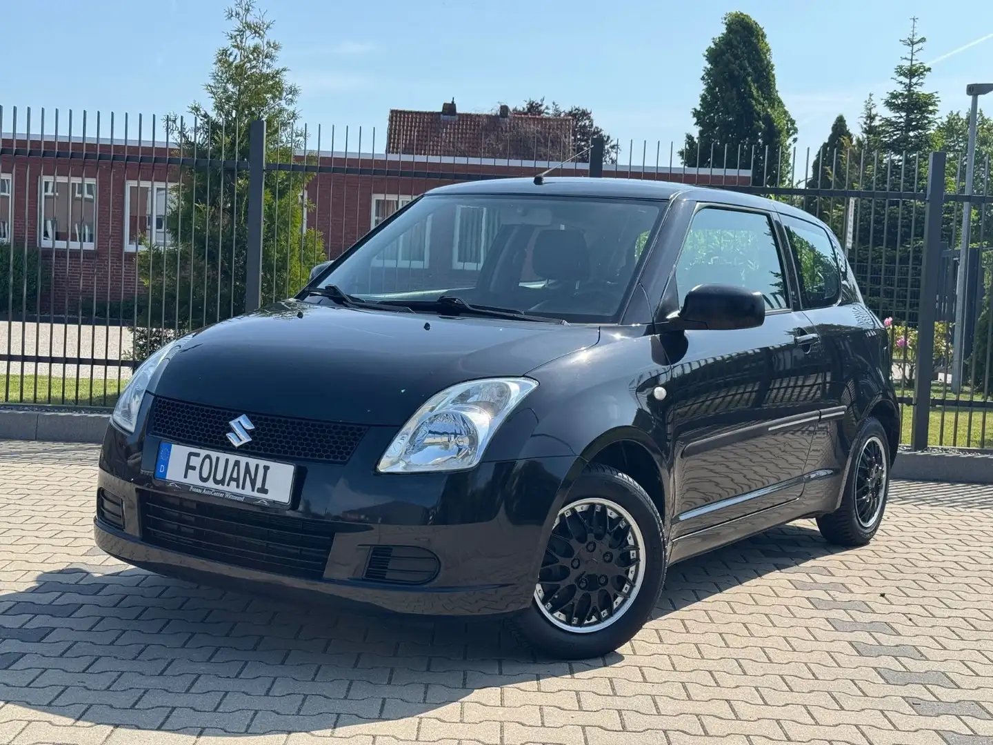 Suzuki Swift Lim. Classic*LED*TOP-ZUSTAND* Schwarz - 1