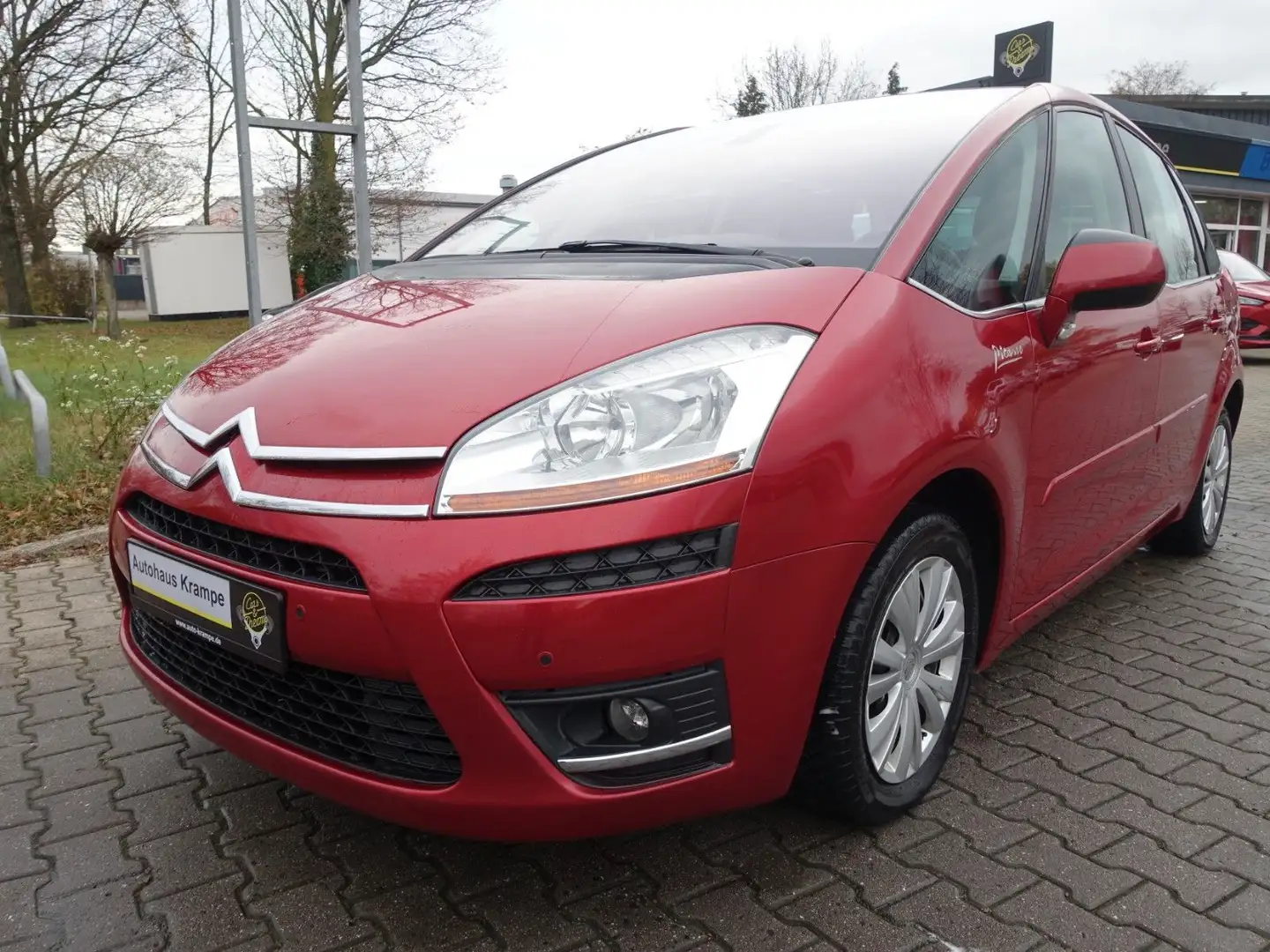Citroen C4 Picasso Tendance Klima SHZ PDC Rouge - 1
