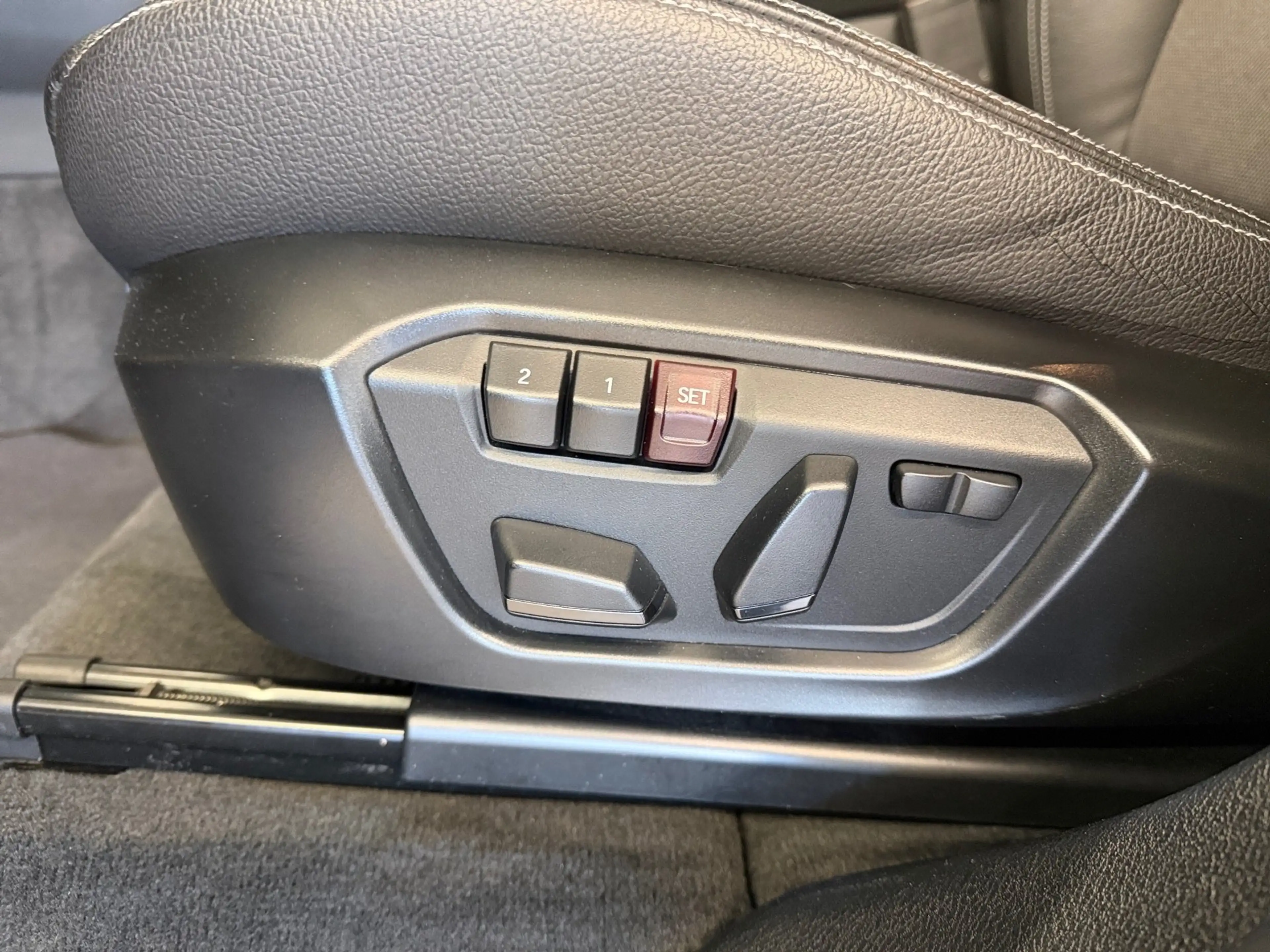 BMW X4 M40i — photo 6
