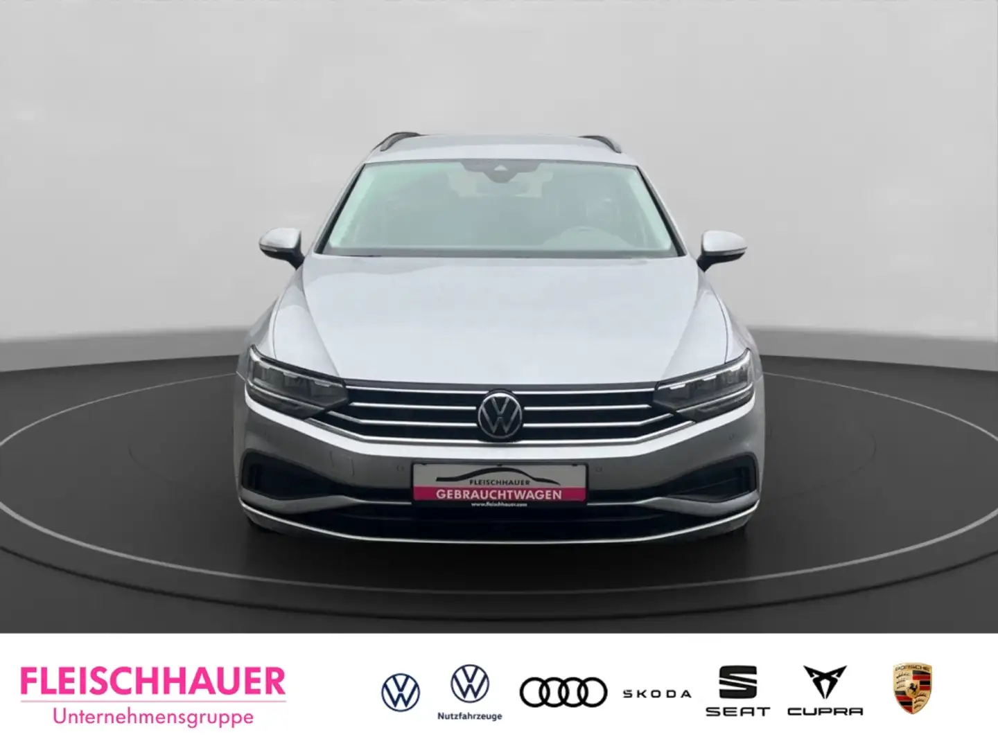 Volkswagen Passat Variant Conceptline 1.5 TSI Navi Business-Paket Silber - 2