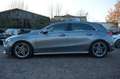 Mercedes-Benz A 180 AMG-LINE *KAMERA|APPLE CP|WIDESCREEN* Grijs - thumbnail 3