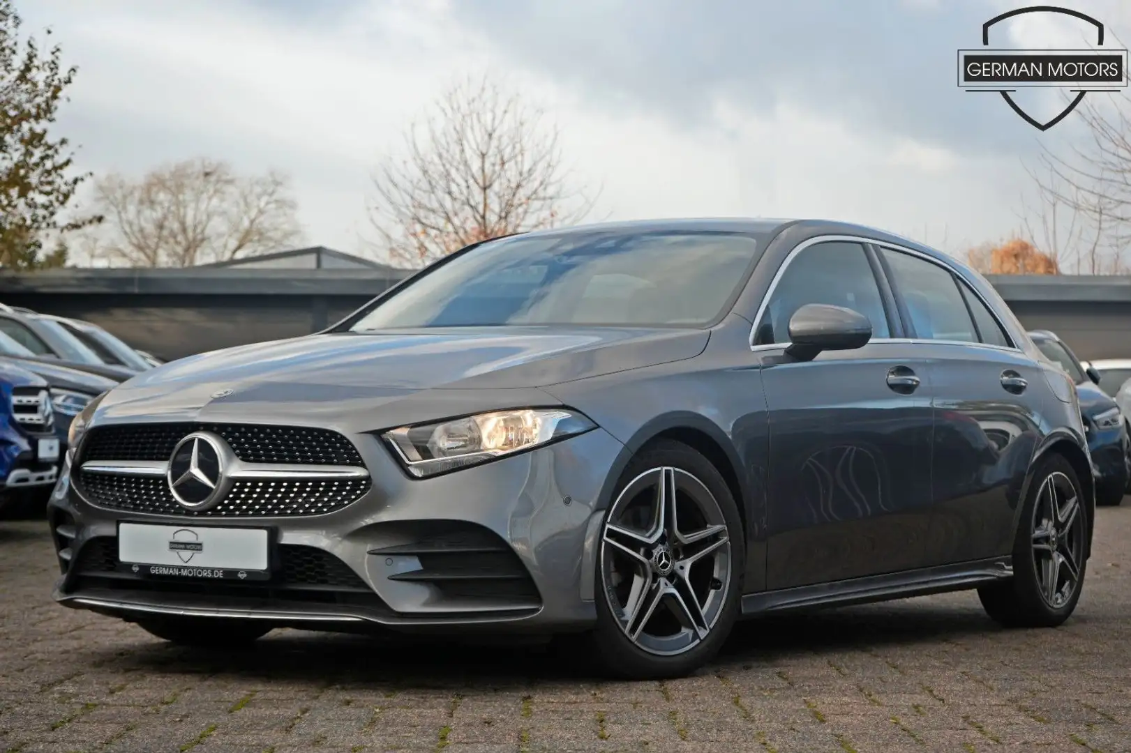 Mercedes-Benz A 180 AMG-LINE *KAMERA|APPLE CP|WIDESCREEN* Gris - 1