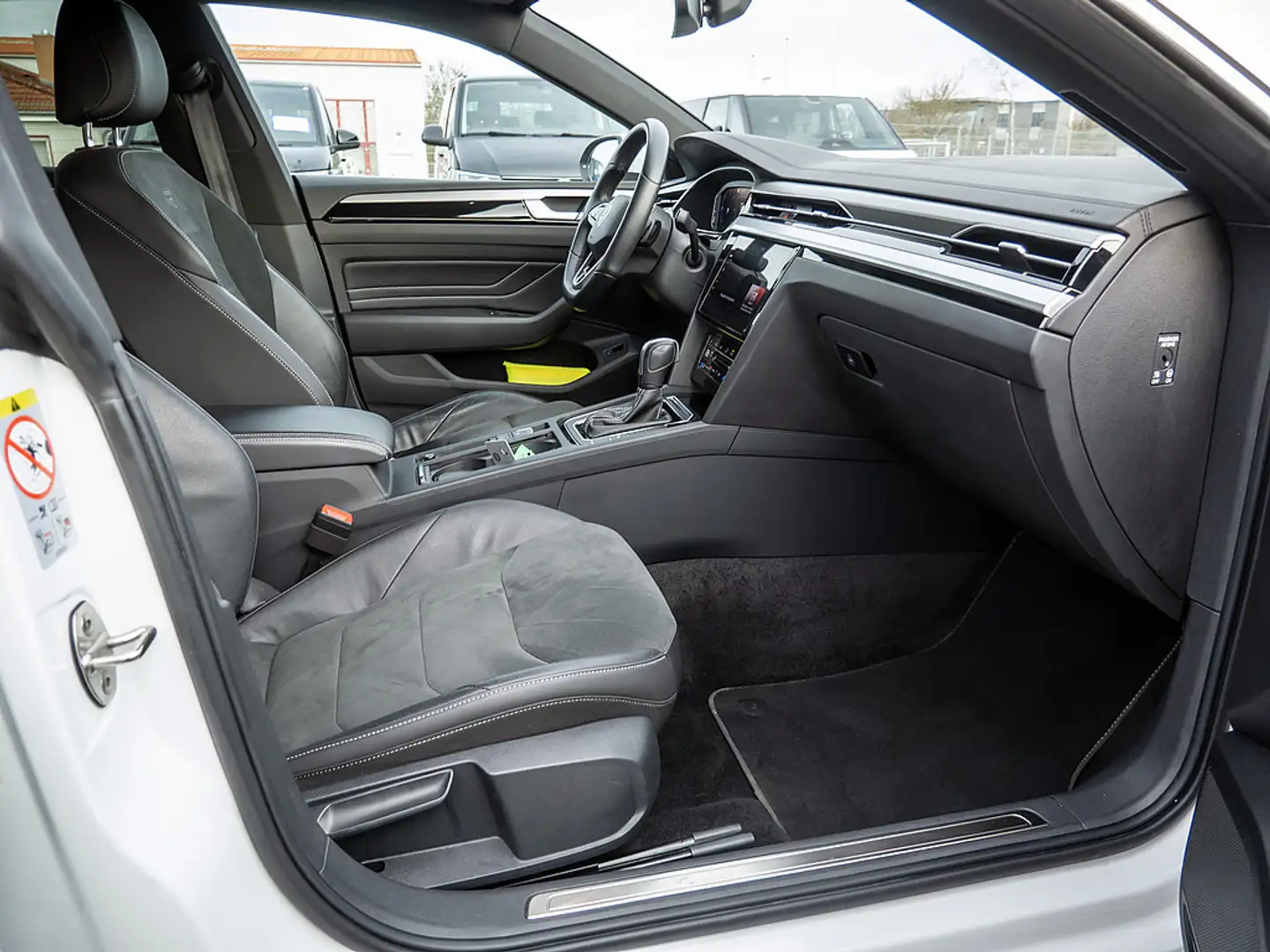 Volkswagen Arteon 2.0 TDI R-Line SHZ KAMERA NAVI ACC LED Weiß - 2