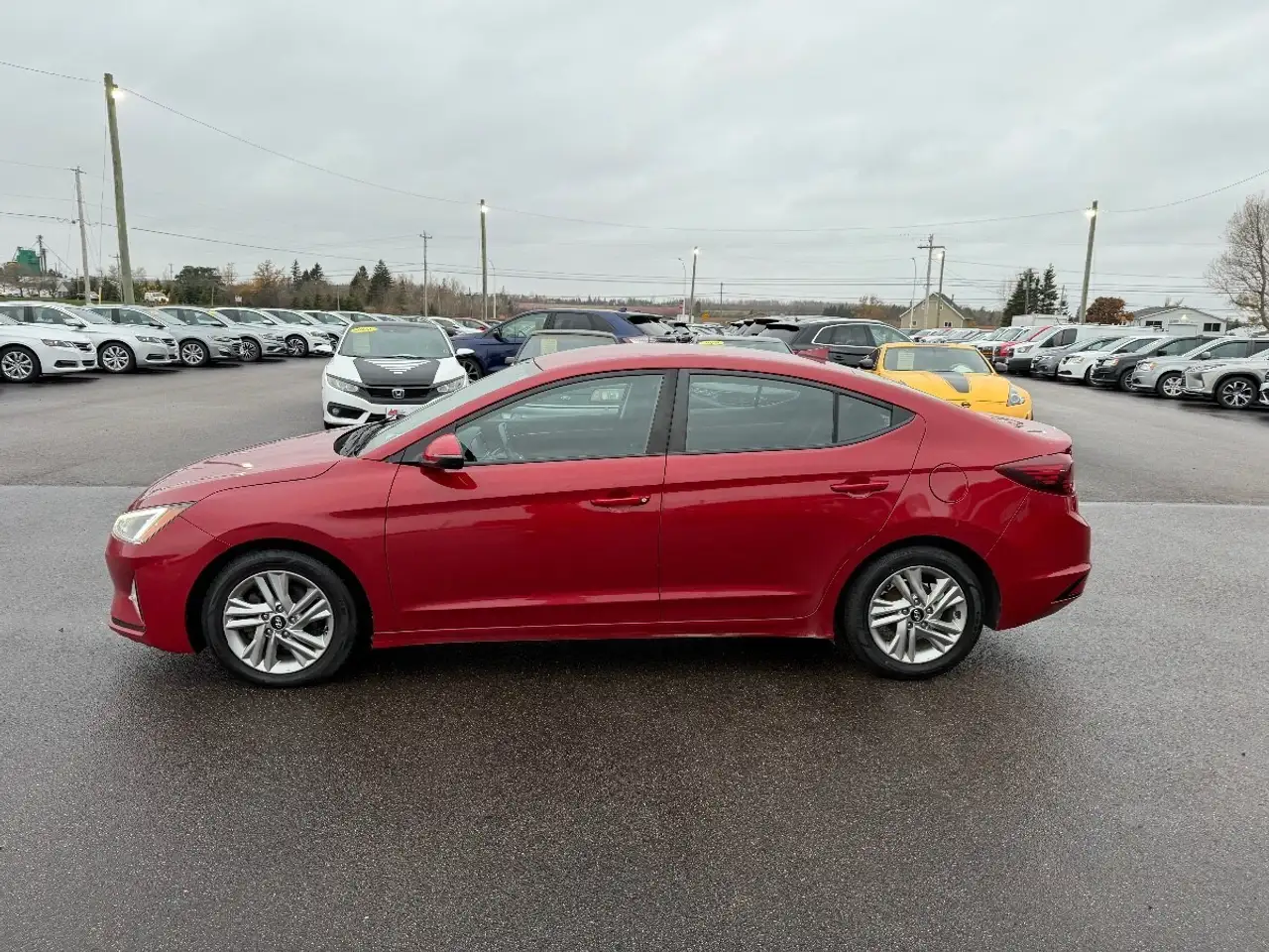 Hyundai ELANTRA снимка Hyundai ELANTRA