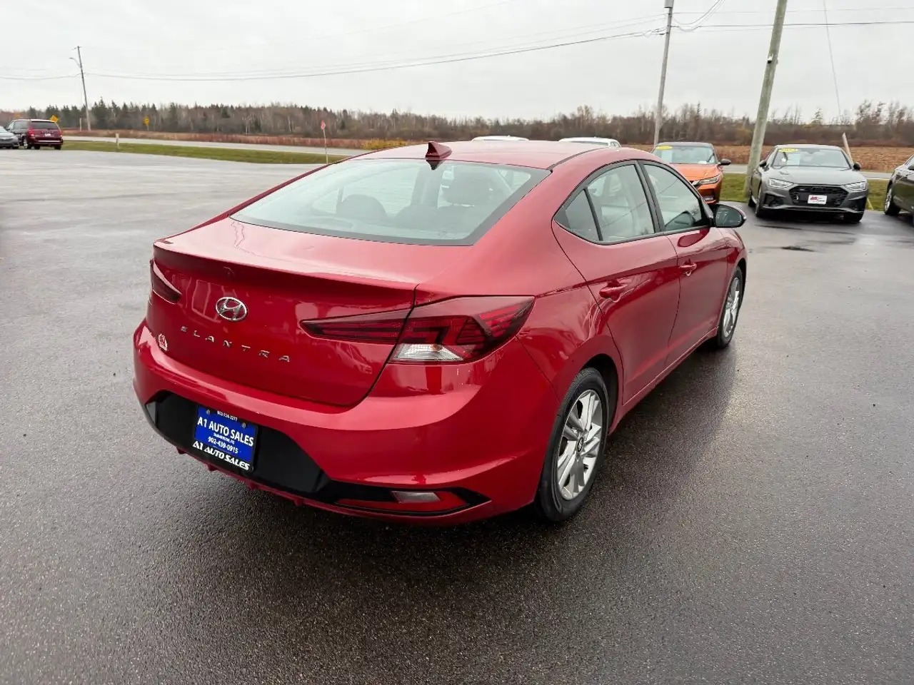 Hyundai ELANTRA снимка Hyundai ELANTRA