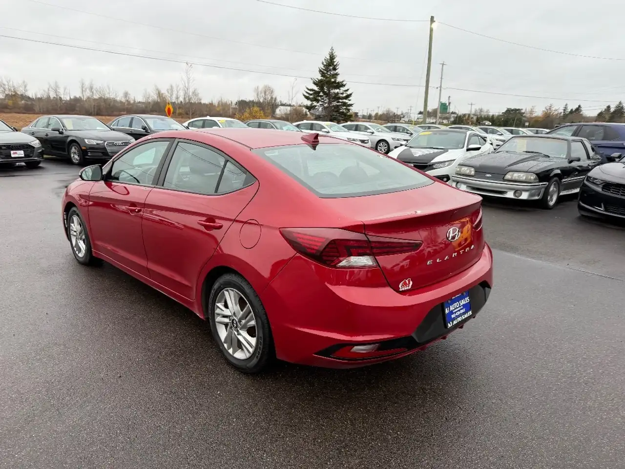 Hyundai ELANTRA снимка Hyundai ELANTRA