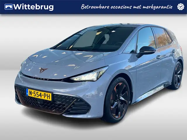 CUPRA Born Adrenaline One 62 kWh 204pk / Navigatie  / Camera
