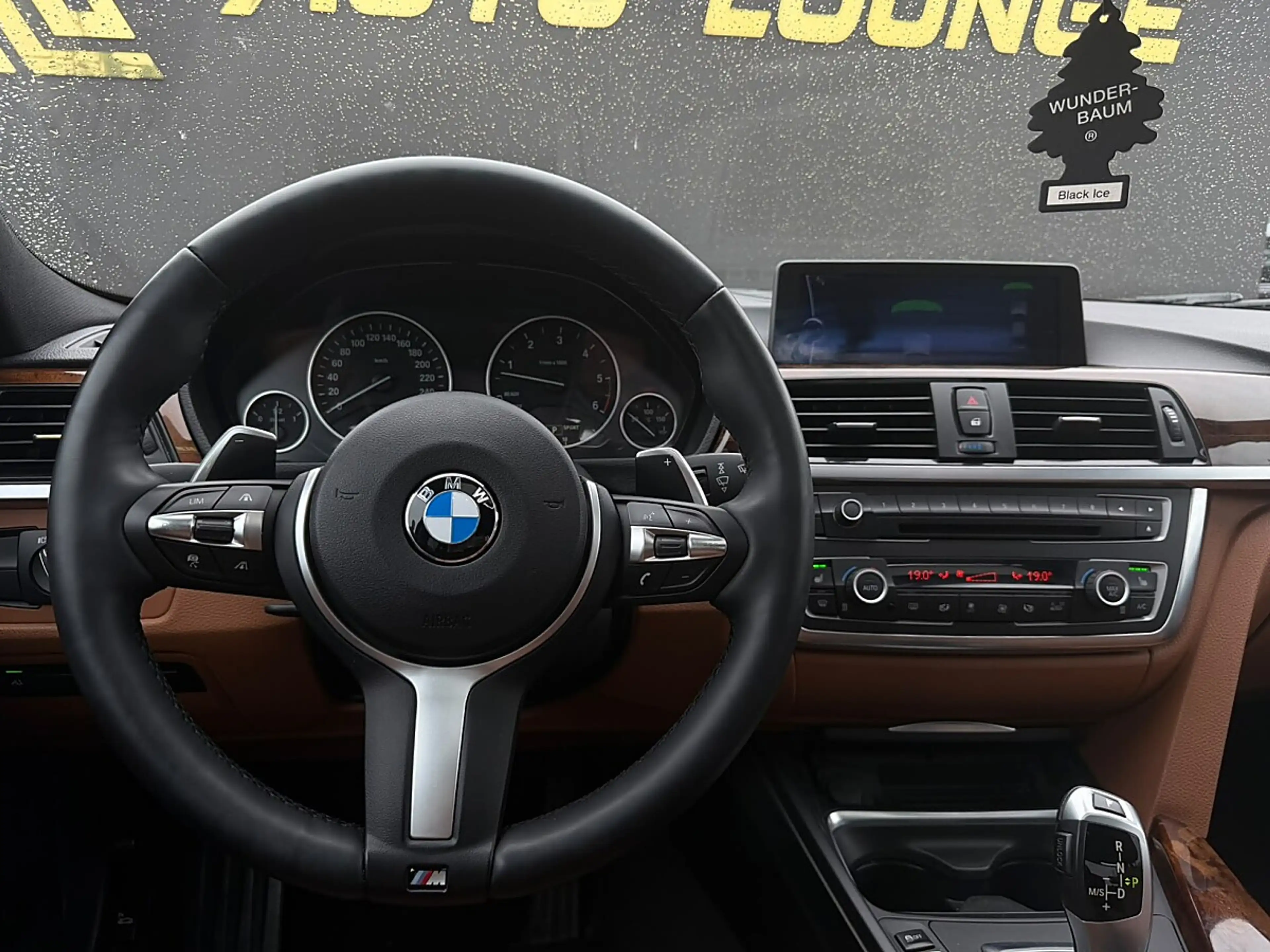 BMW 330 d — photo 11