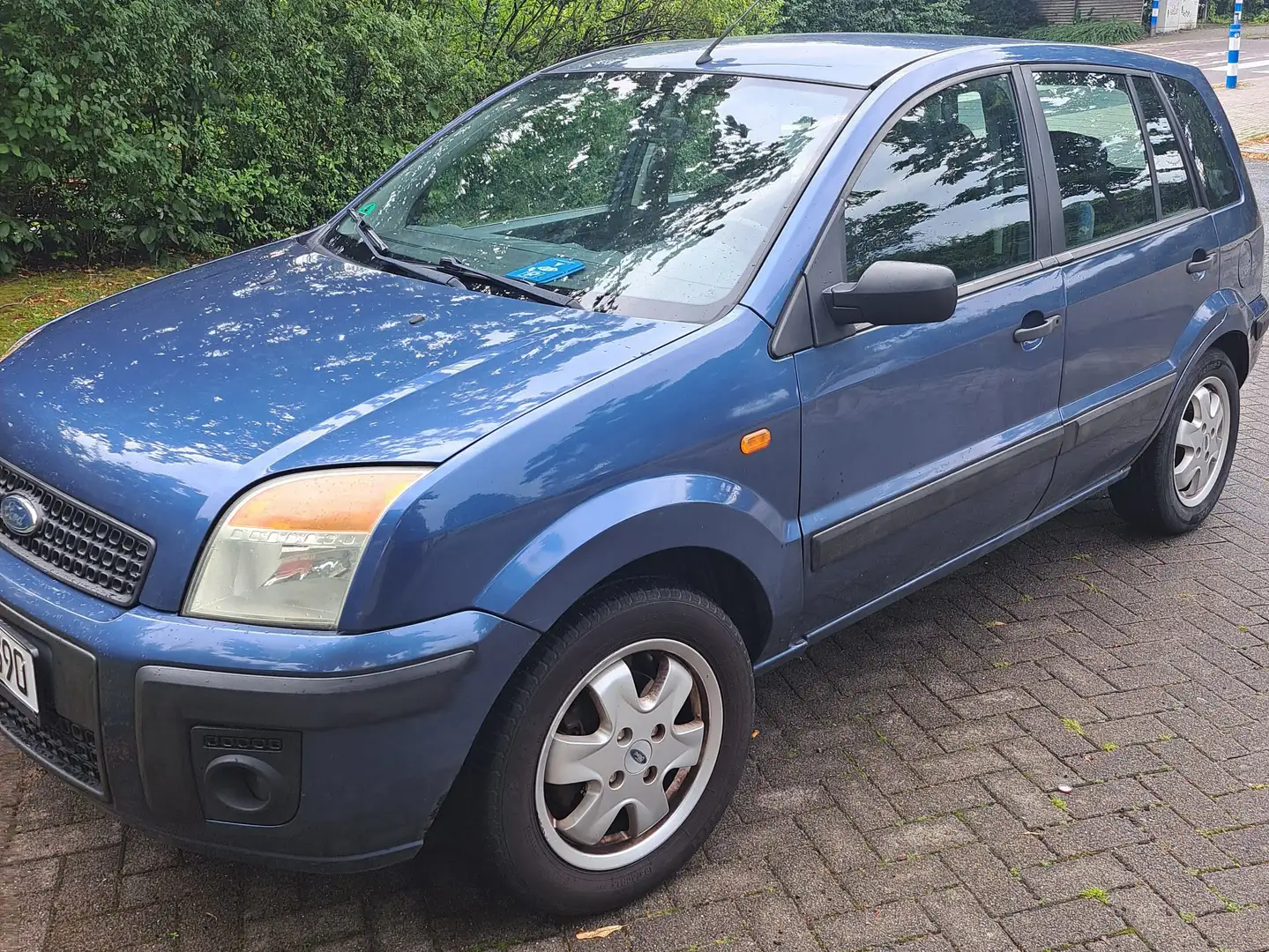 Ford Fusion Fusion 1.4 TDCI + Blau - 1