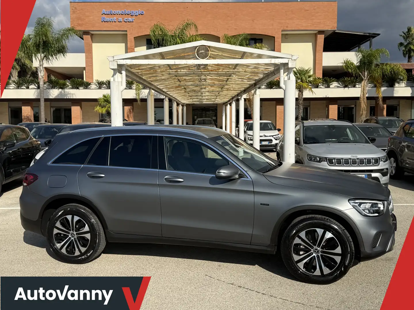 Mercedes-Benz GLC 300 e-phev (eq-power) Sport 4matic auto Grigio - 1