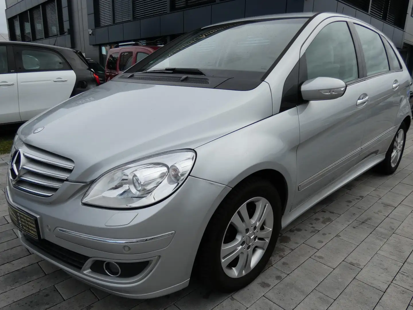 Mercedes-Benz B 200 B 200 (245.233)  AUTOMATIK!! 140.000 KM!! Grau - 2