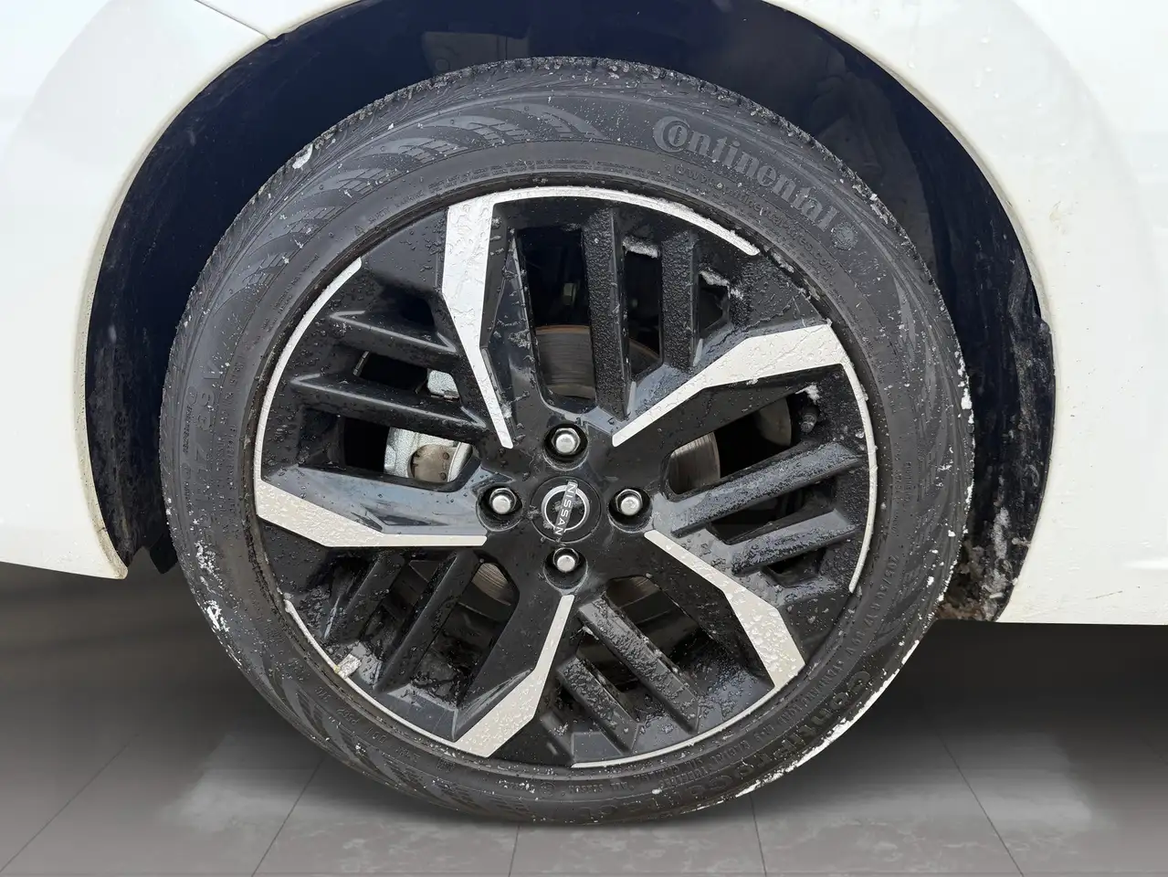 Nissan Versa снимка Nissan Versa