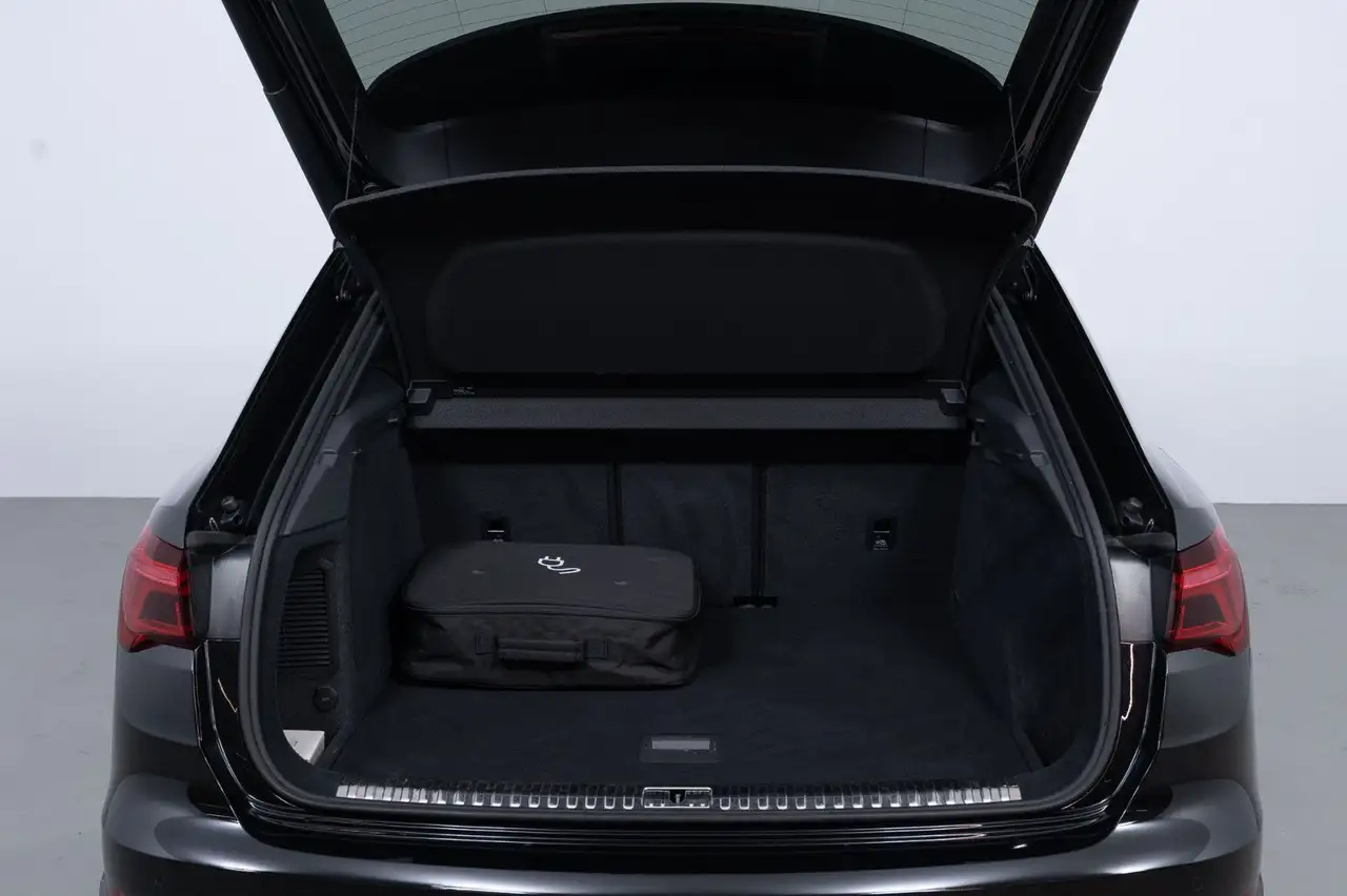 Audi Q3 45 TFSI e S line, миниатюра 8