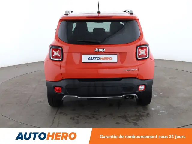 Jeep Renegade view 5