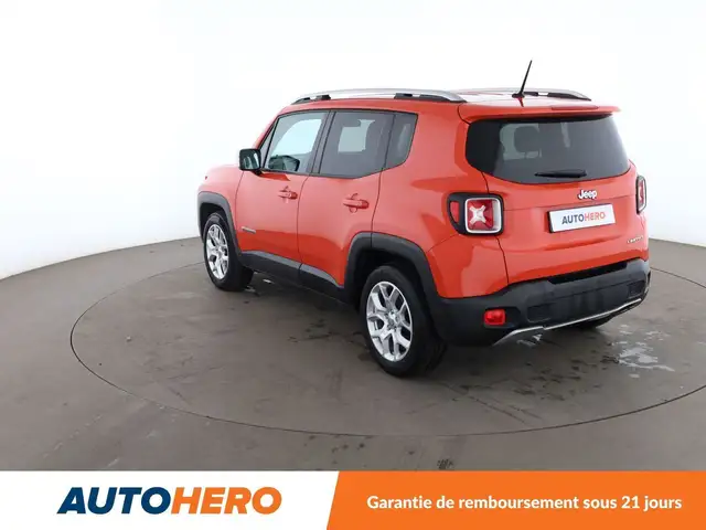 Jeep Renegade view 4