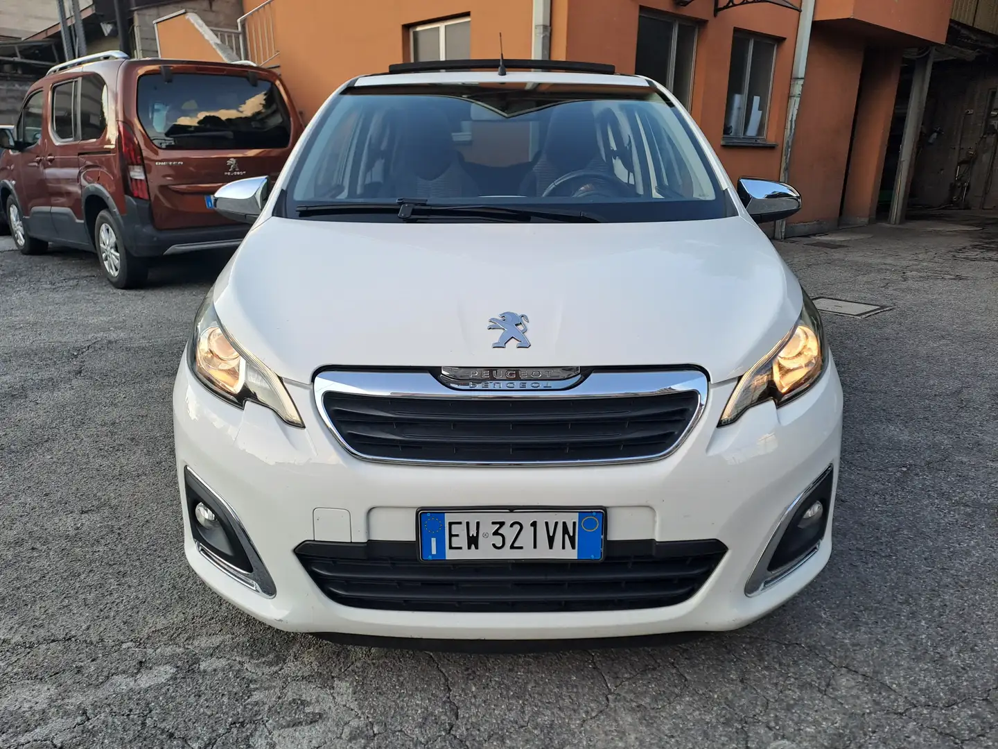 Peugeot 108 1.2 BENZINA CABRIO *OK NEOPATENTATI* Blanc - 2