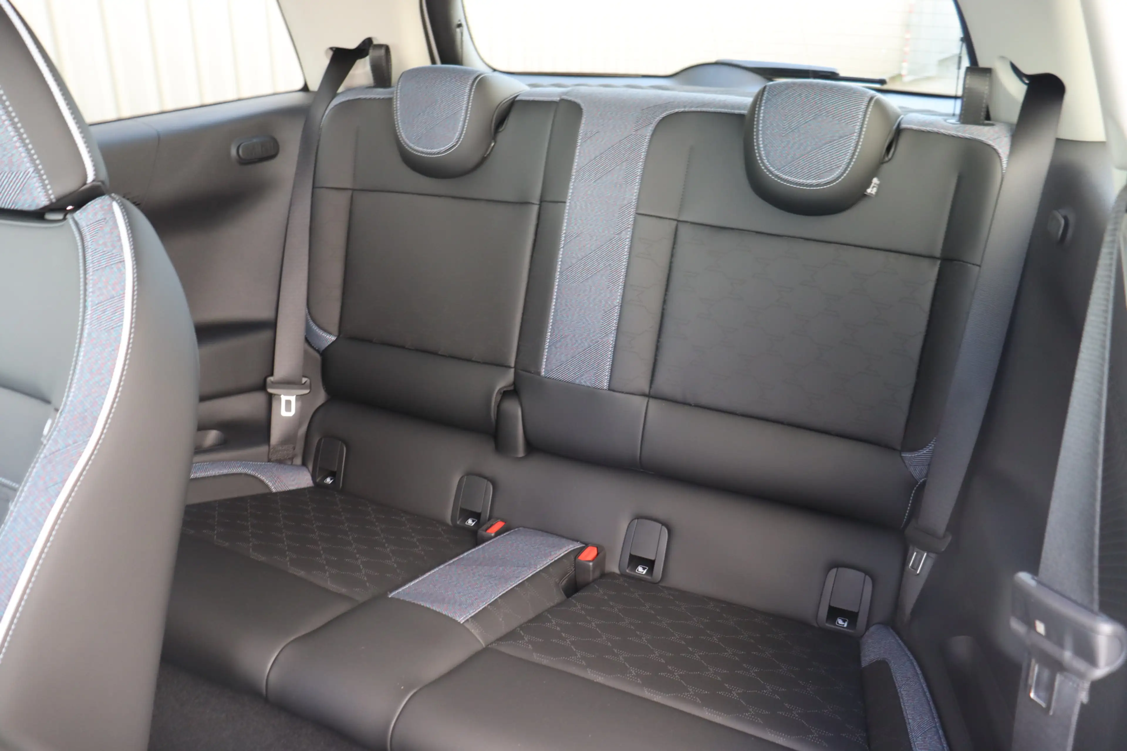 MINI Cooper E Hatchback / Classic / Pakket L / 17 inch Parallel — photo 6