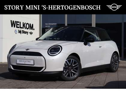 MINI Cooper E Hatchback / Classic / Pakket L / 17 inch Parallel