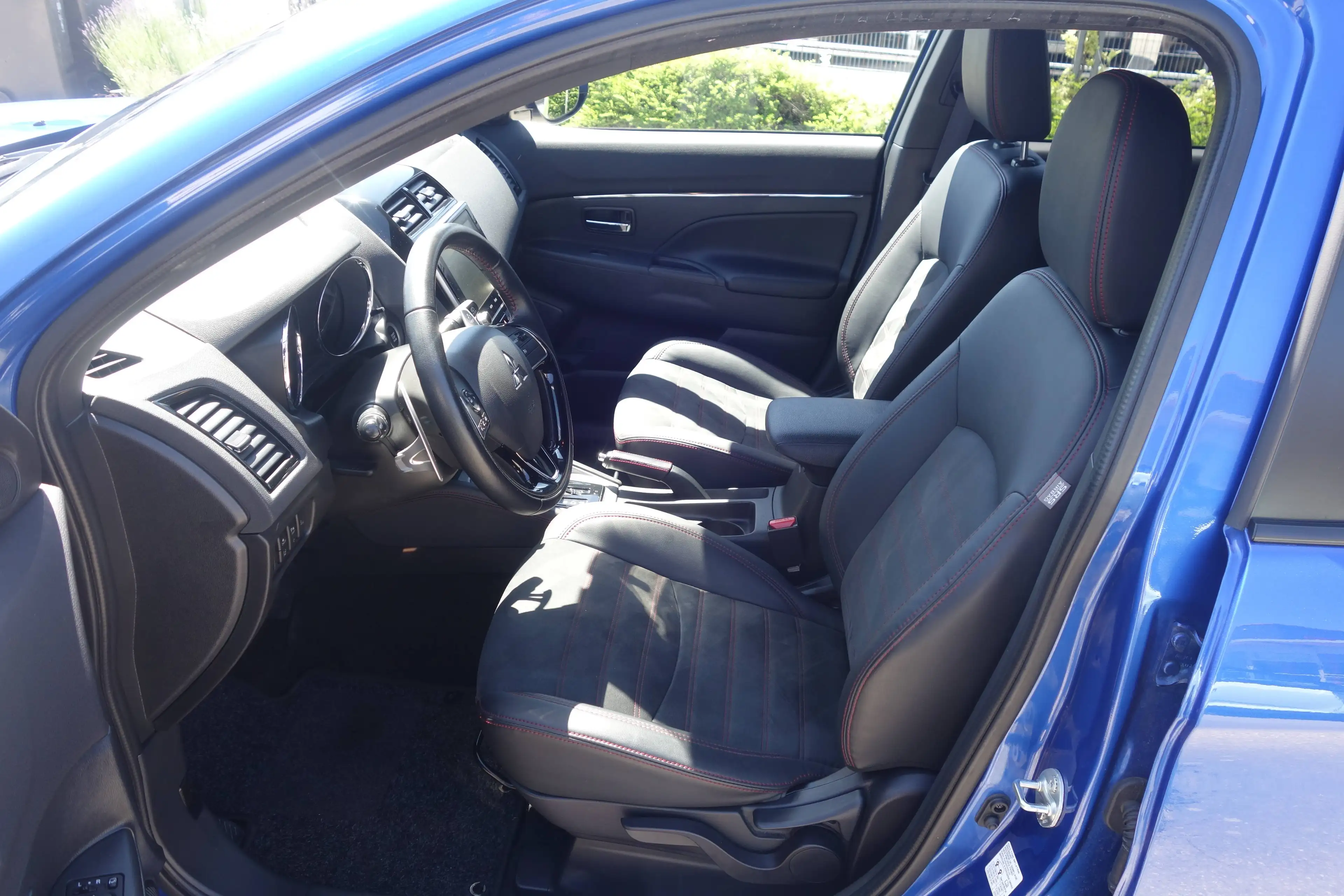 Mitsubishi ASX 2,0 MIVEC Intense Black Line ***1.Besitz/8fach ALU*** — photo 11