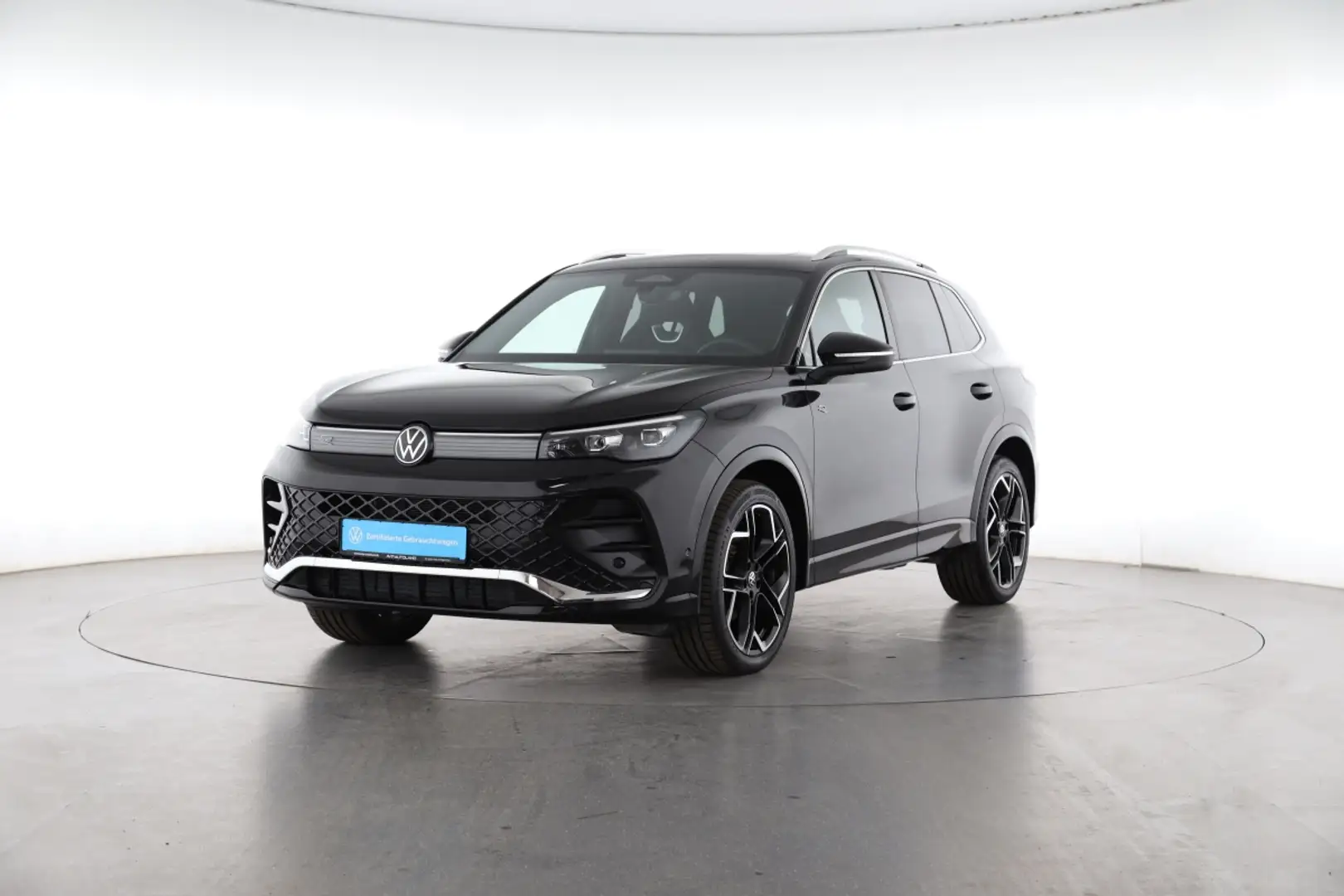 Volkswagen Tiguan 1.5 eTSI DSG R-Line | NAVI | AHK | PANO | Schwarz - 2