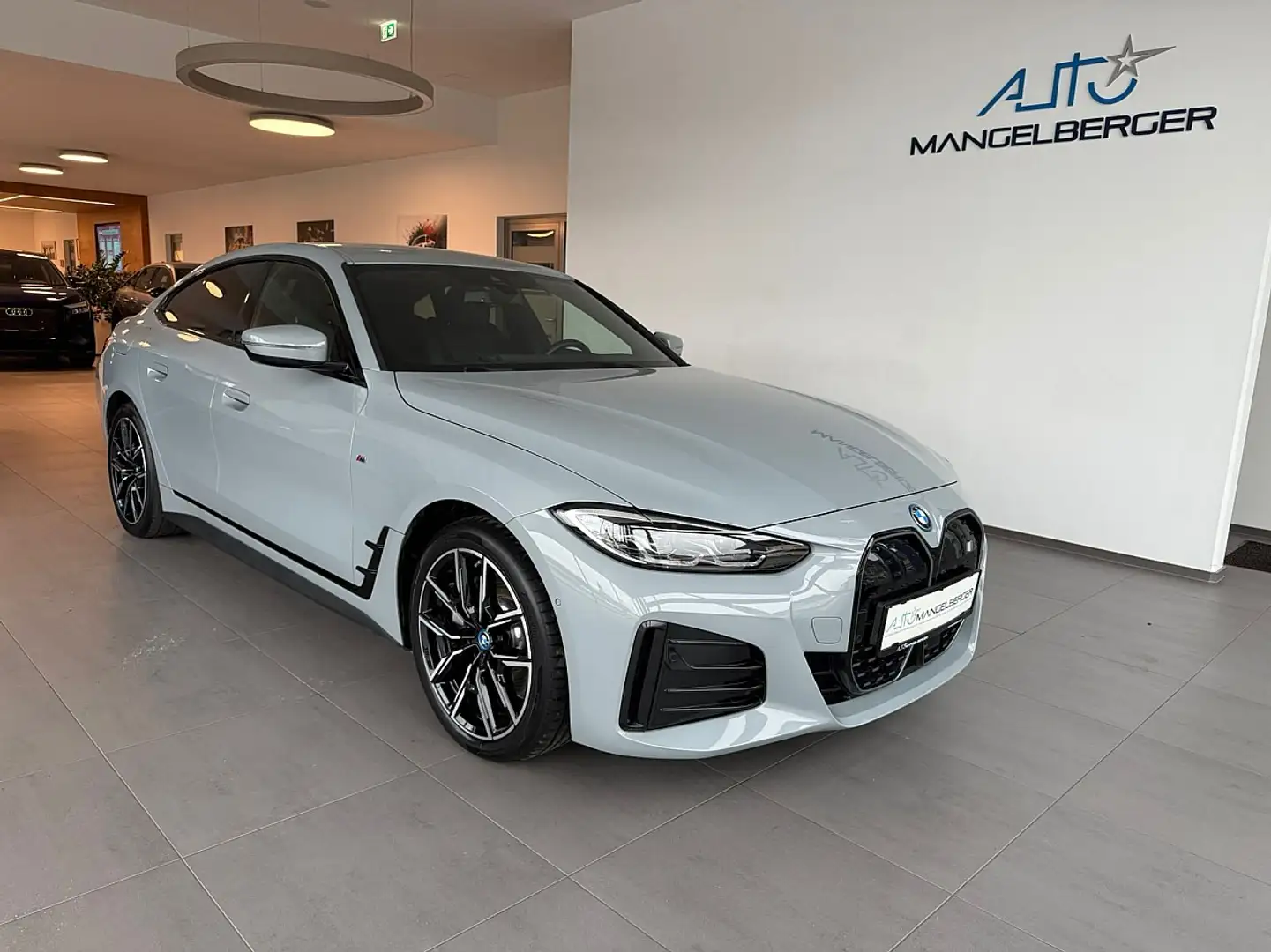 BMW i4 Gran Coupe eDrive40 80,7kWh  M Sport, Komfortzu... Grau - 1