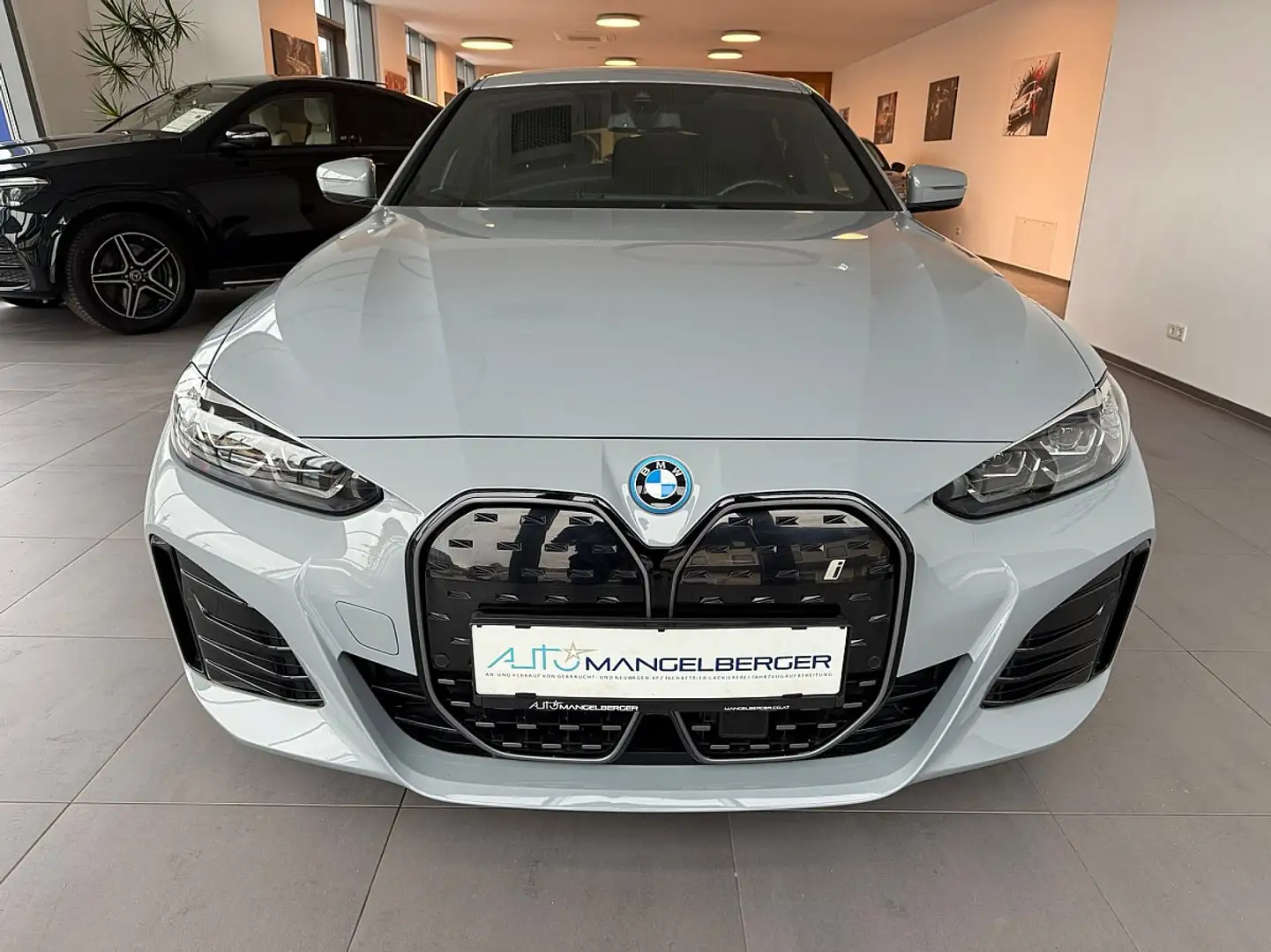 BMW i4 Gran Coupe eDrive40 80,7kWh  M Sport, Komfortzu... Grau - 2