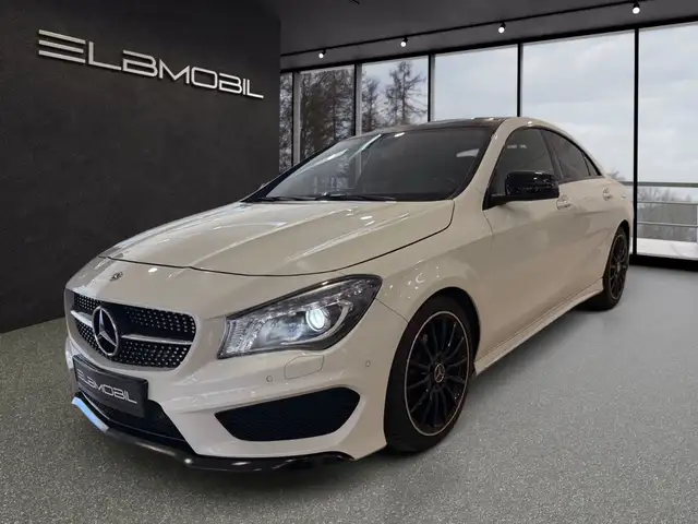 Mercedes-Benz CLA 200 AMG Line*Panorama*Night-Paket*H&K*NAVI*