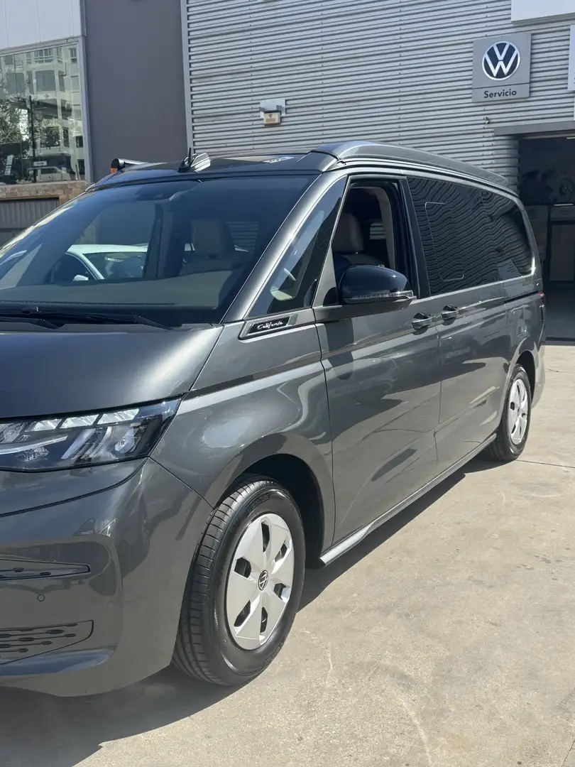 Volkswagen T7 California California 2.0TDI Beach Tour 110kW Beach Tour Gris - 2