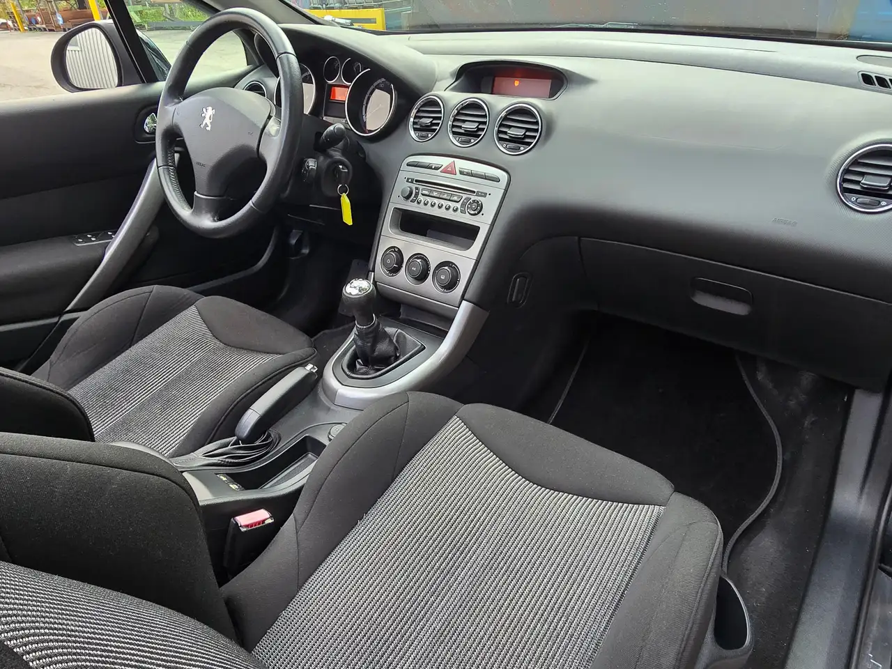 Peugeot 308 CC Tendance Top – Bild 15