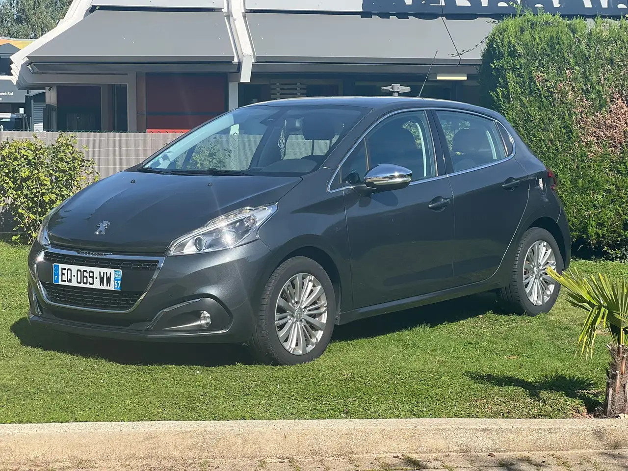 Peugeot 208 1.2 PureTech 110ch S