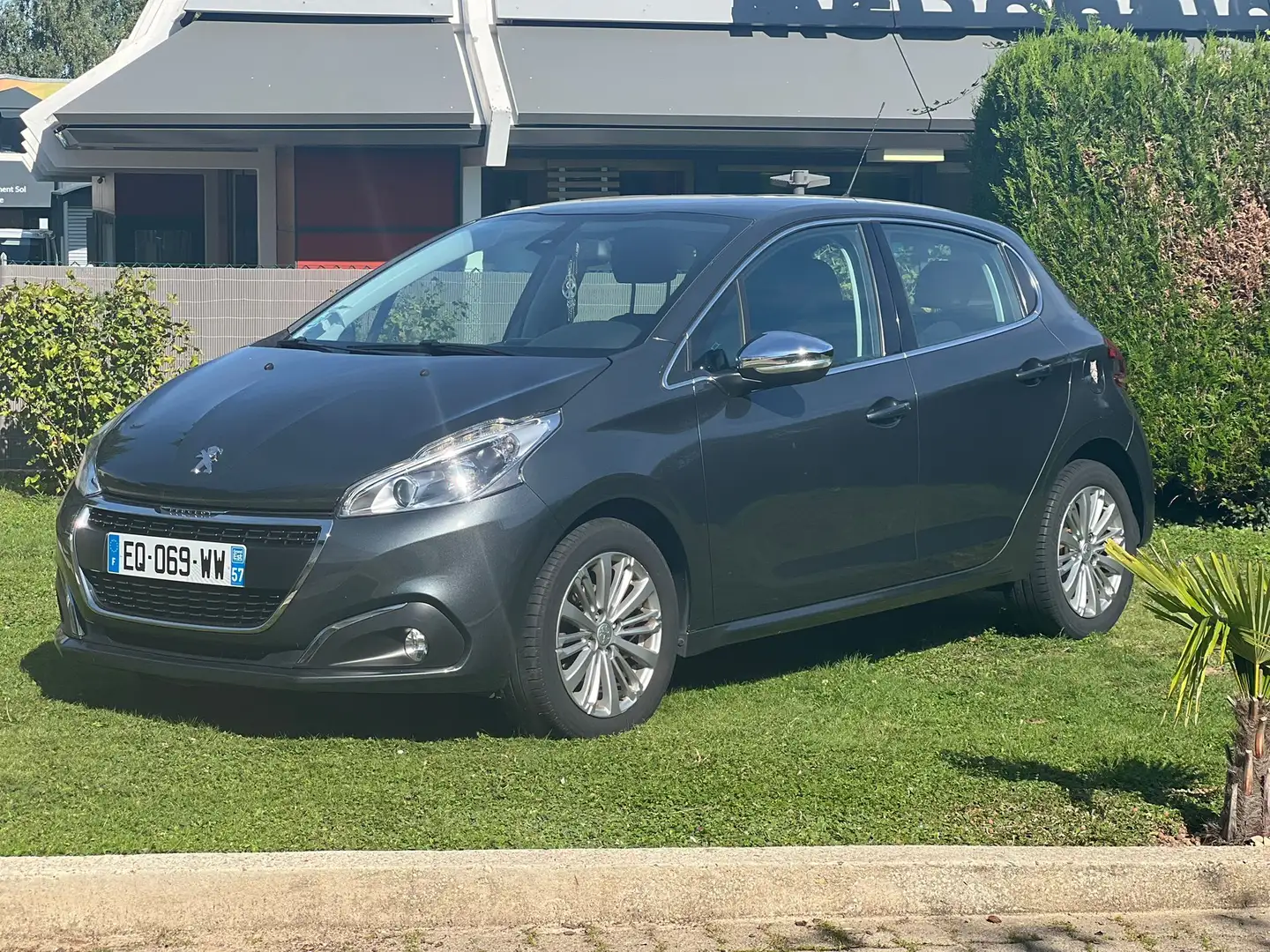 Peugeot 208 208 1.2 PureTech 110ch S Noir - 1