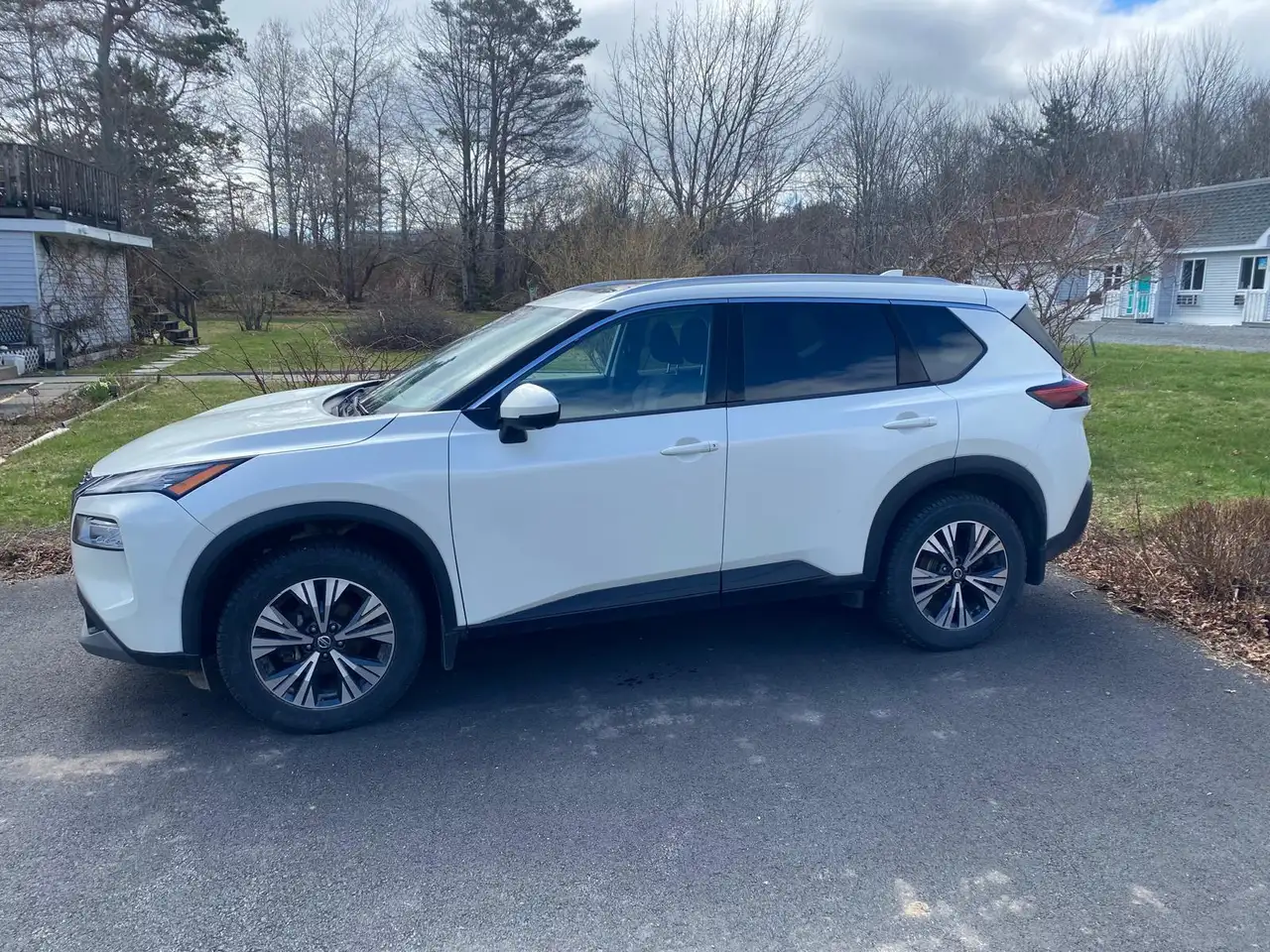 Nissan Rogue снимка Nissan Rogue