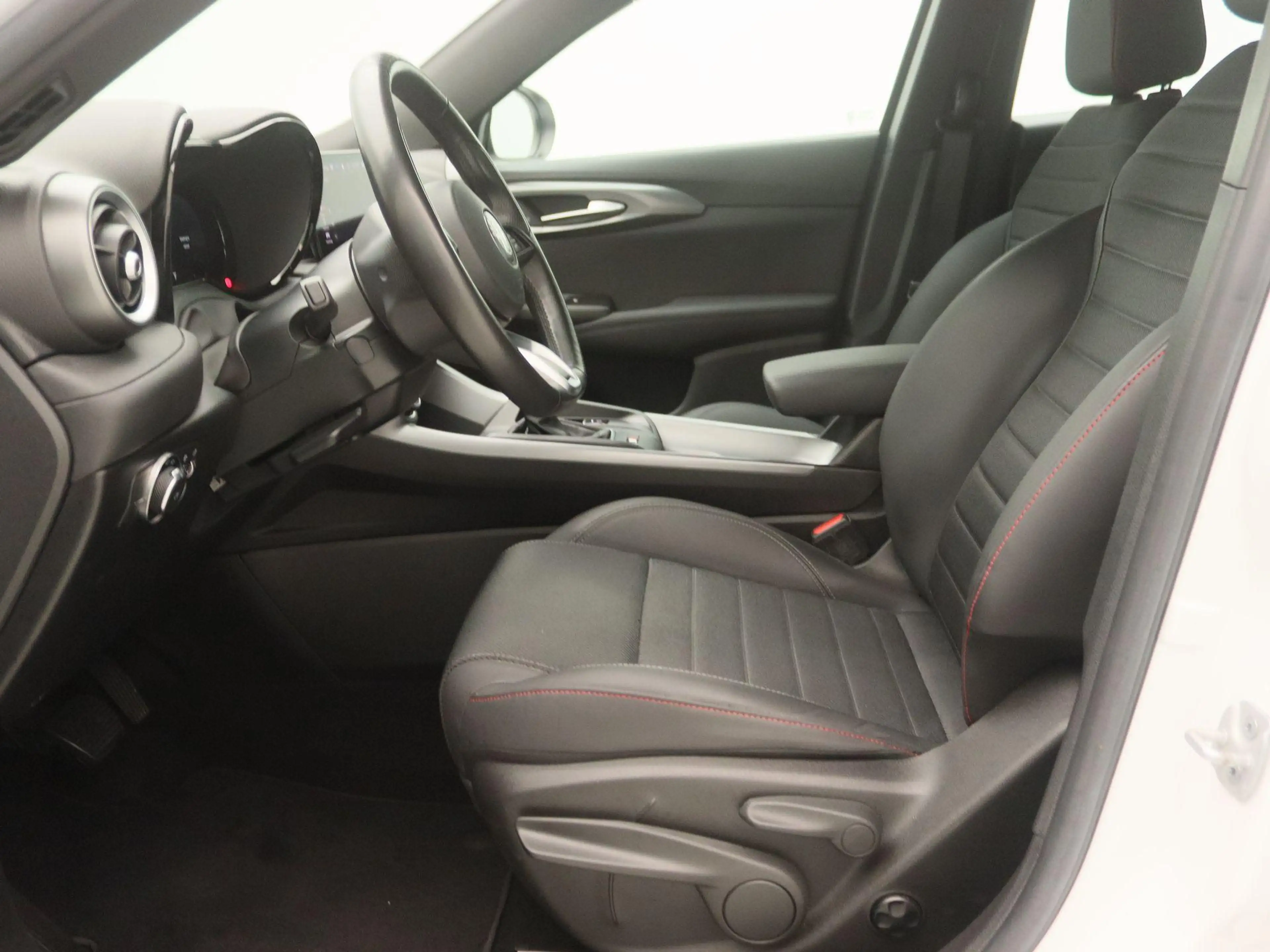Alfa Romeo Tonale 1.5T Hybrid Sprint | Apple Carplay/Android Auto | — photo 11