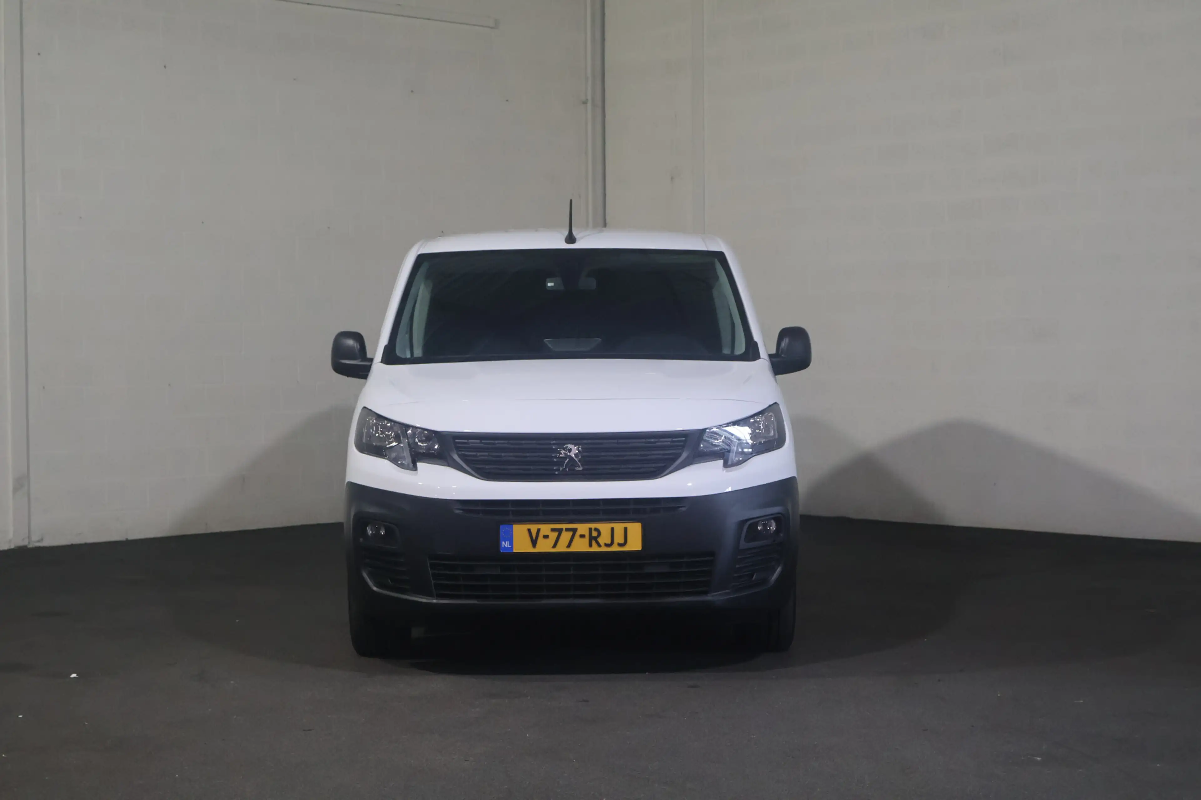 Peugeot Partner 1.5 BlueHDI Premium Long 130PK Automaat Navigatie — photo 5