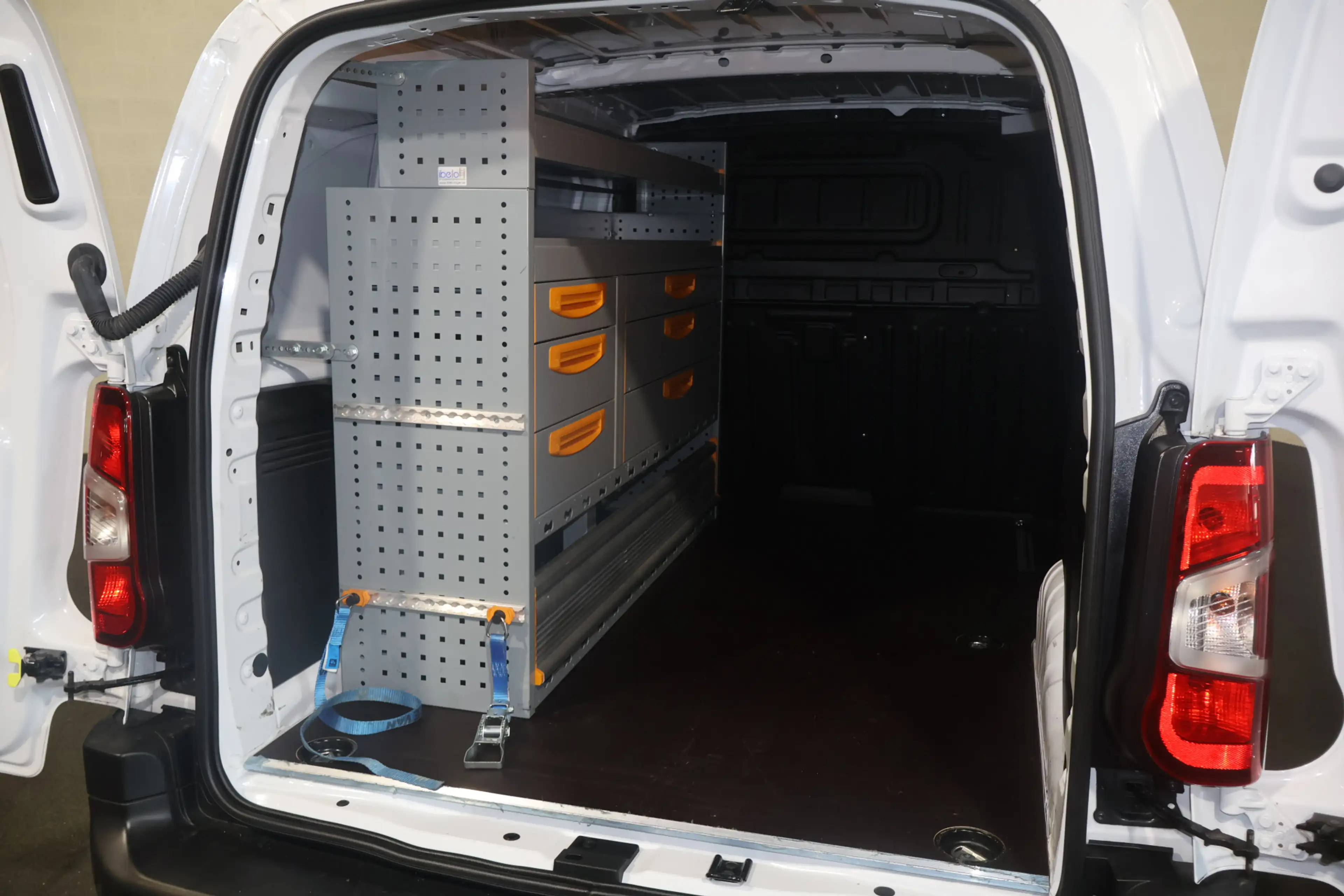 Peugeot Partner 1.5 BlueHDI Premium Long 130PK Automaat Navigatie — photo 15