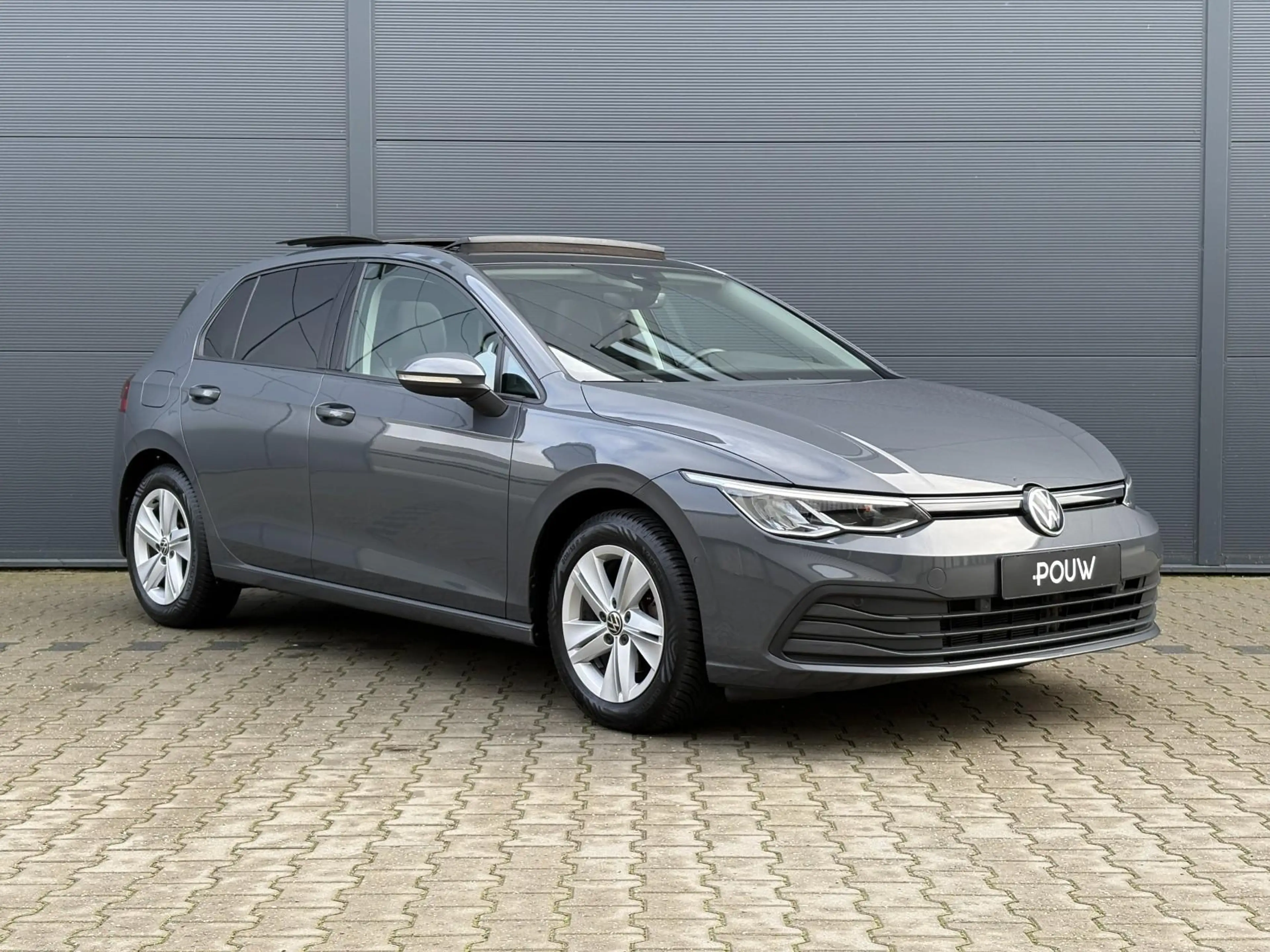 Volkswagen Golf 1.0 TSI 110pk Life | Panoramadak | Trekhaak | Came — photo 10