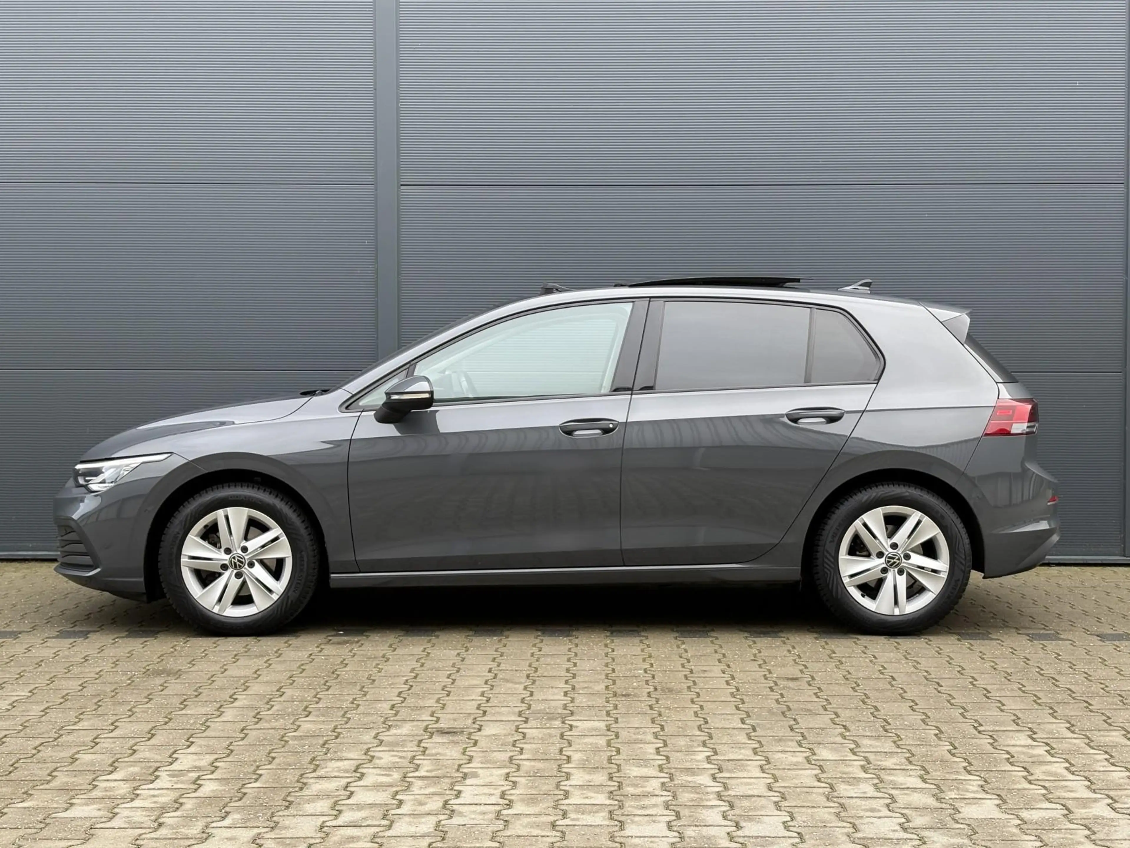 Volkswagen Golf 1.0 TSI 110pk Life | Panoramadak | Trekhaak | Came — photo 15