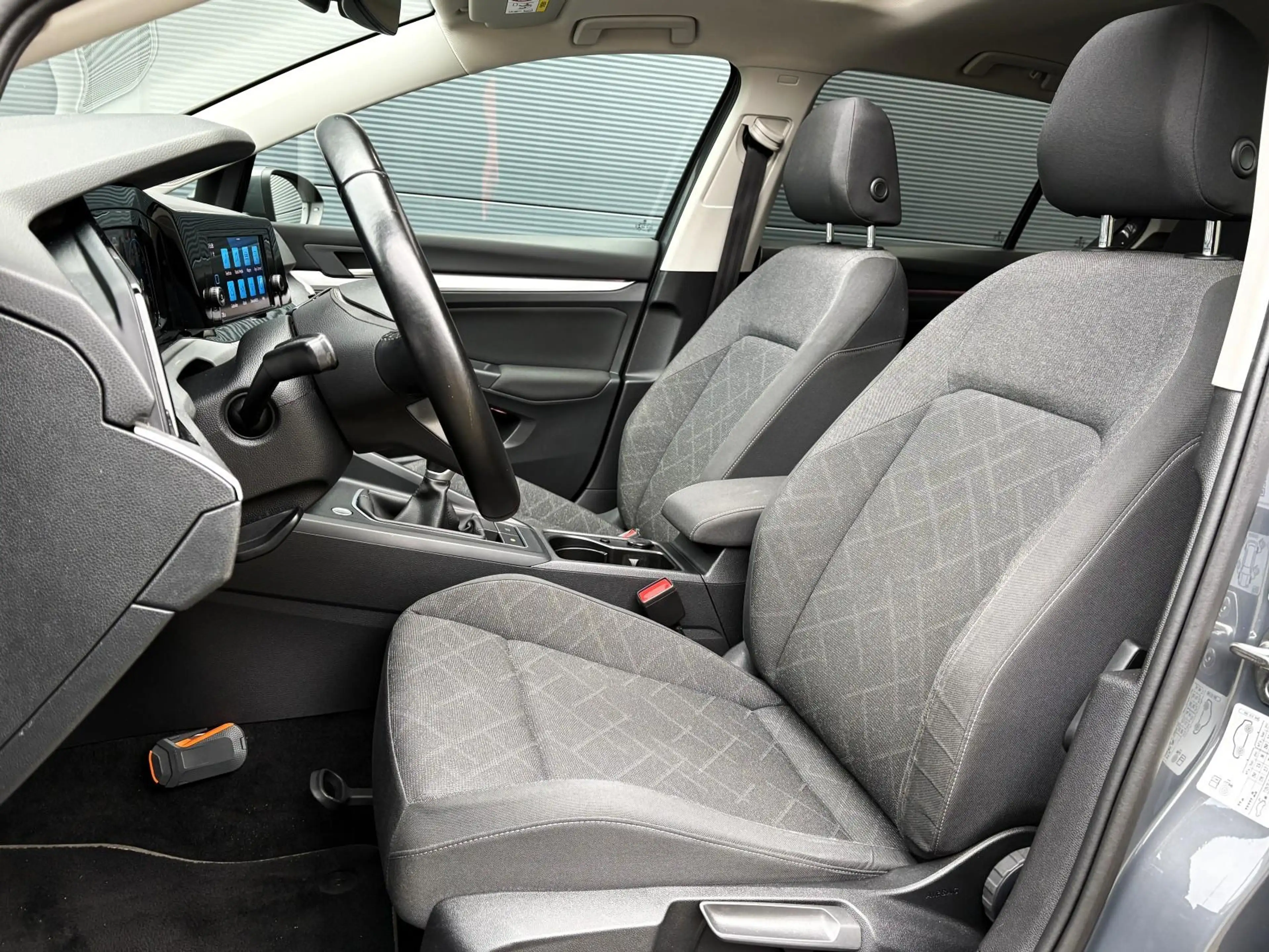 Volkswagen Golf 1.0 TSI 110pk Life | Panoramadak | Trekhaak | Came — photo 4