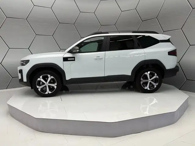 Dacia Bigster view 3