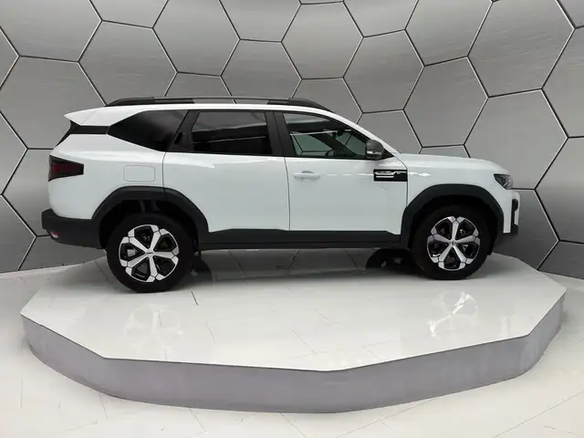 Dacia Bigster view 7
