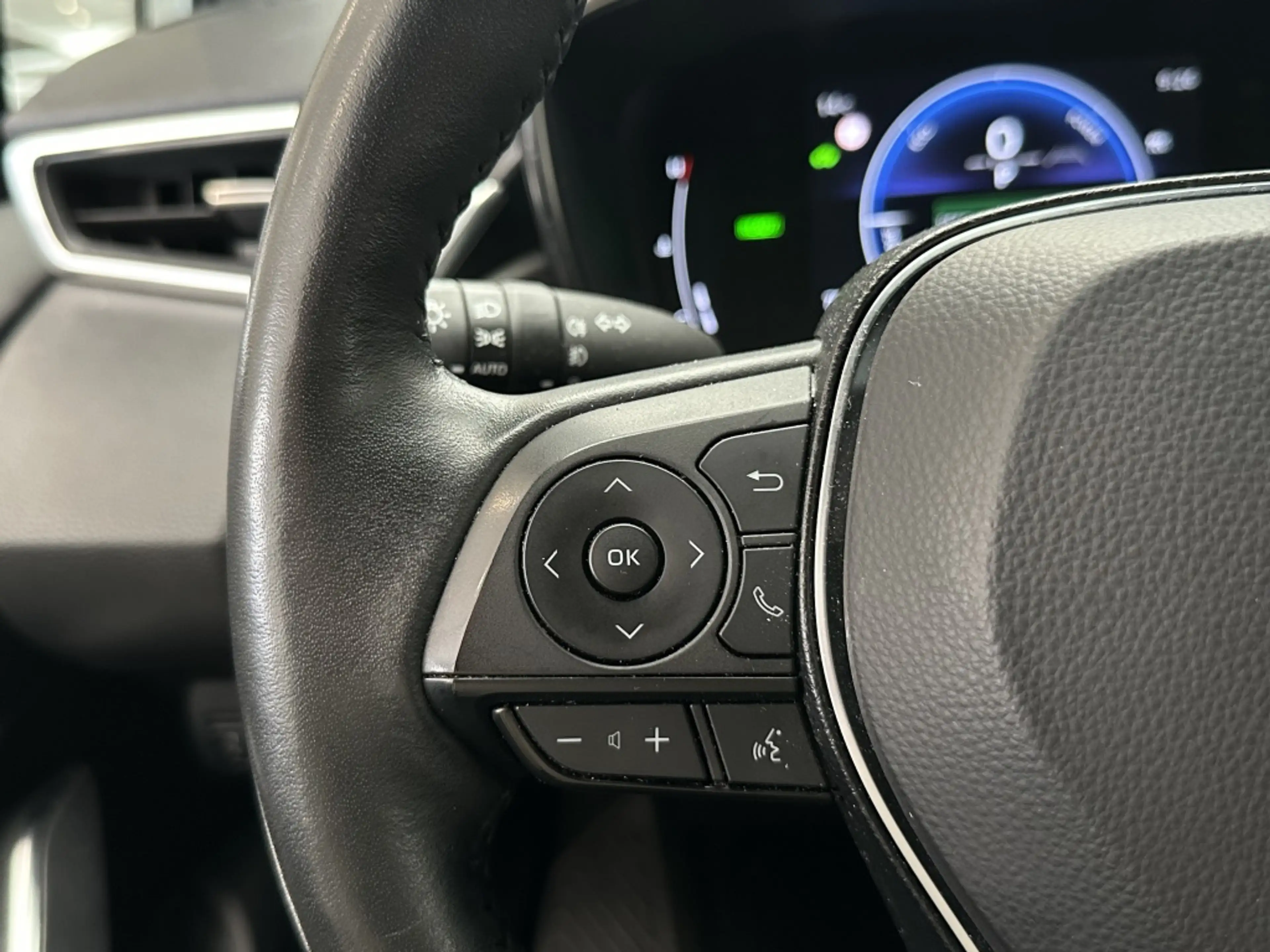Suzuki Swace 1.8 Hybrid Style [ ALL SEASON I CLIMA I STOEL/ STU — photo 25