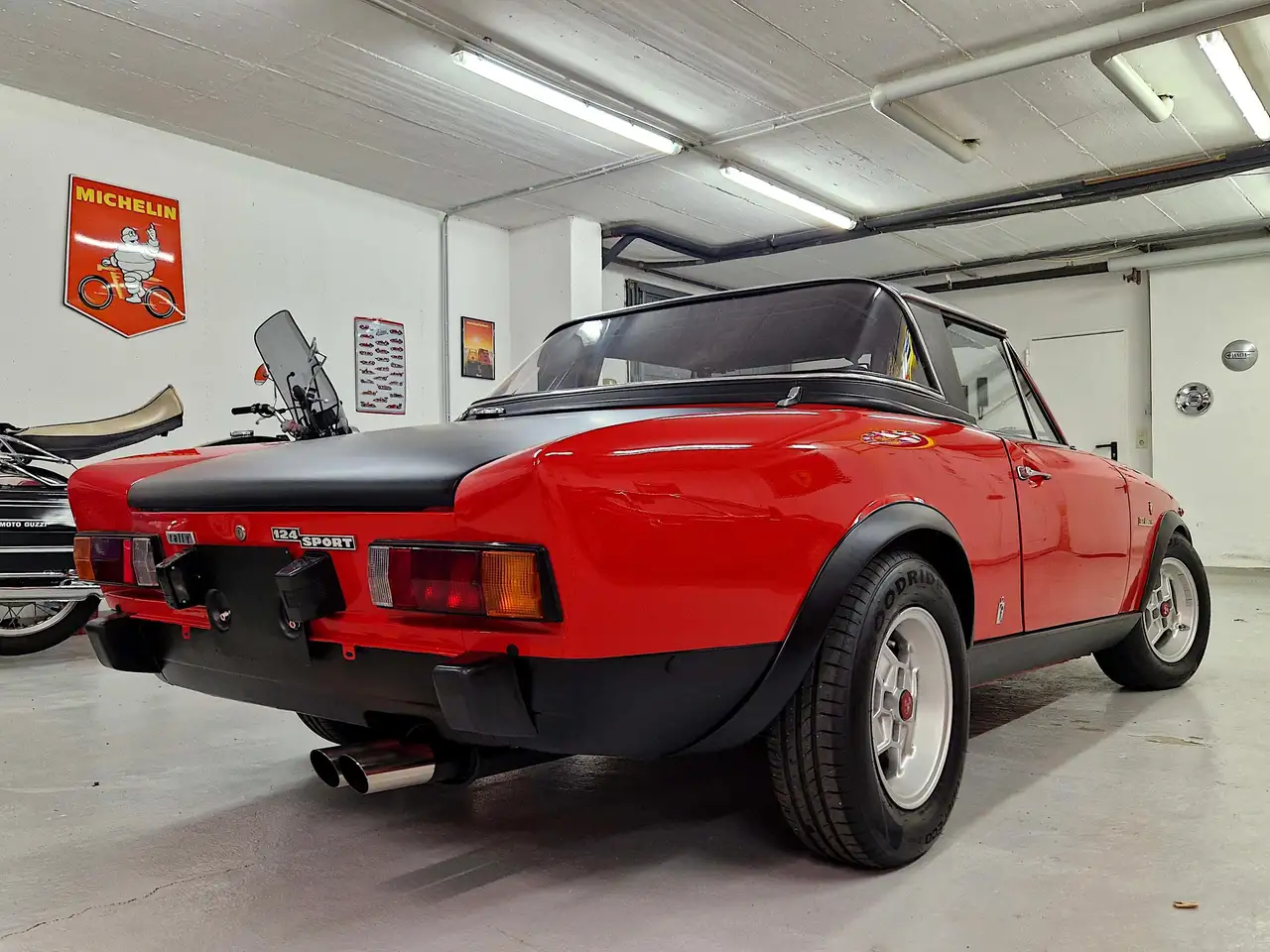 Fiat 124 Spider 124 Abarth Rally Replika, foto 7