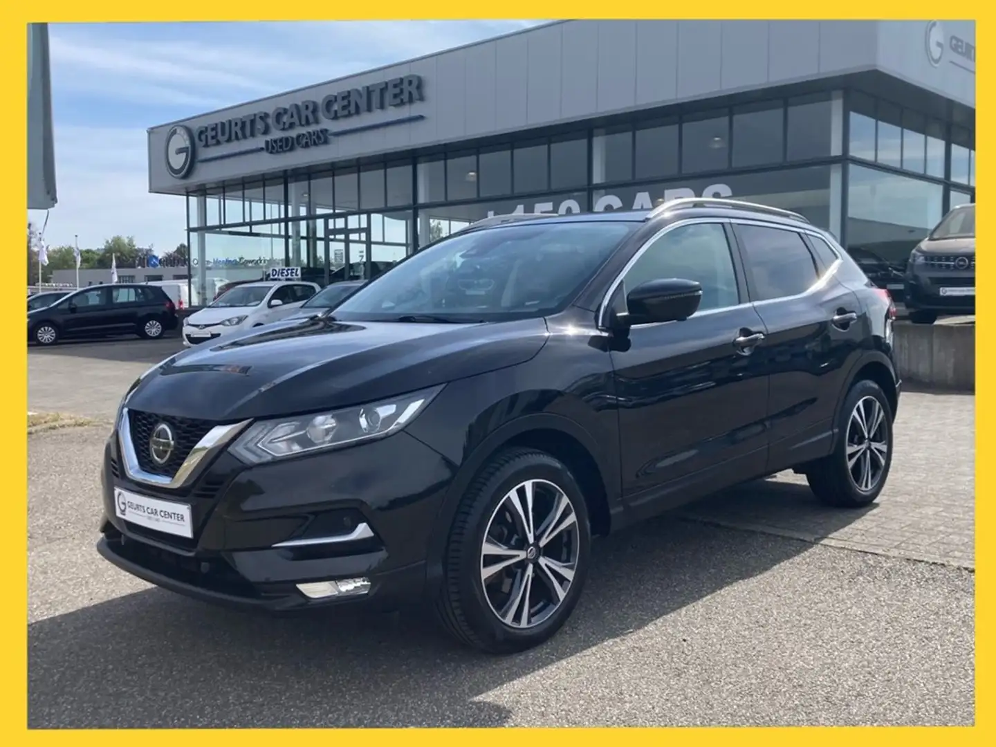 Nissan Qashqai Tekna 1.3i DIG-T 140pk ! Zwart - 1