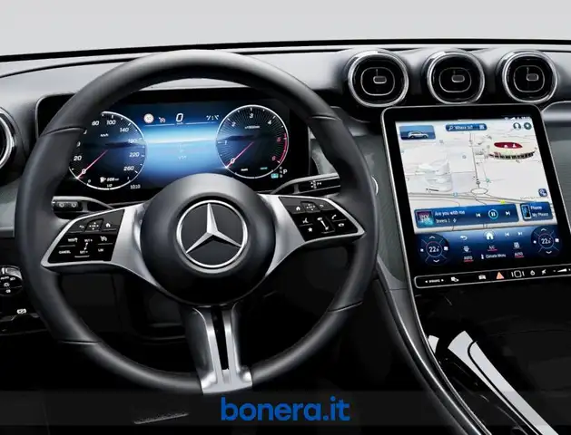 Mercedes-Benz GLC view 5