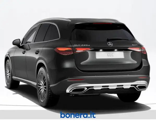 Mercedes-Benz GLC view 4